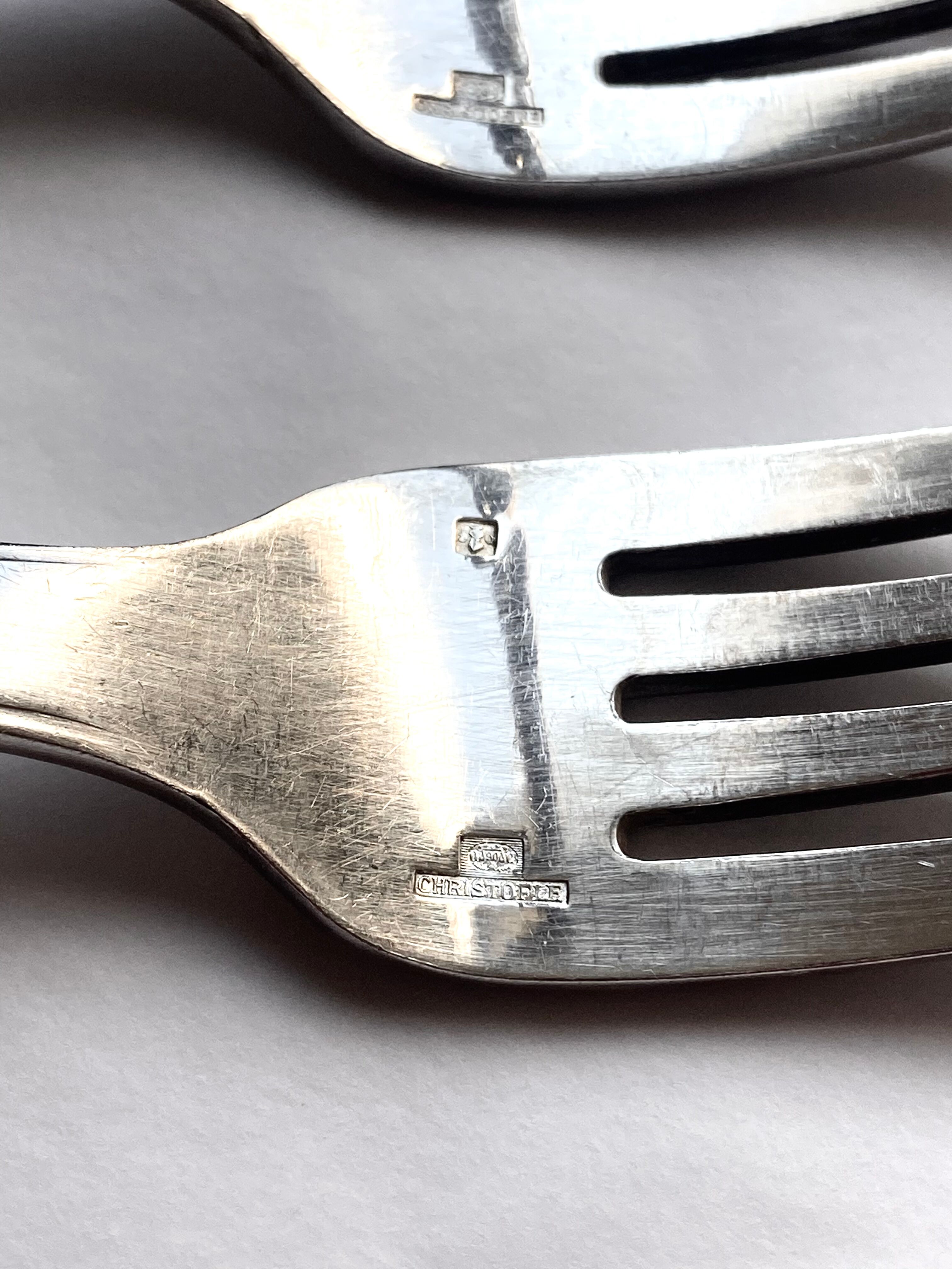 Christofle cutlery set - 11 fourchettes de table et 11 cuillères à soupe - Art déco - Métal argenté