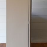 Asymmetrical cabinet