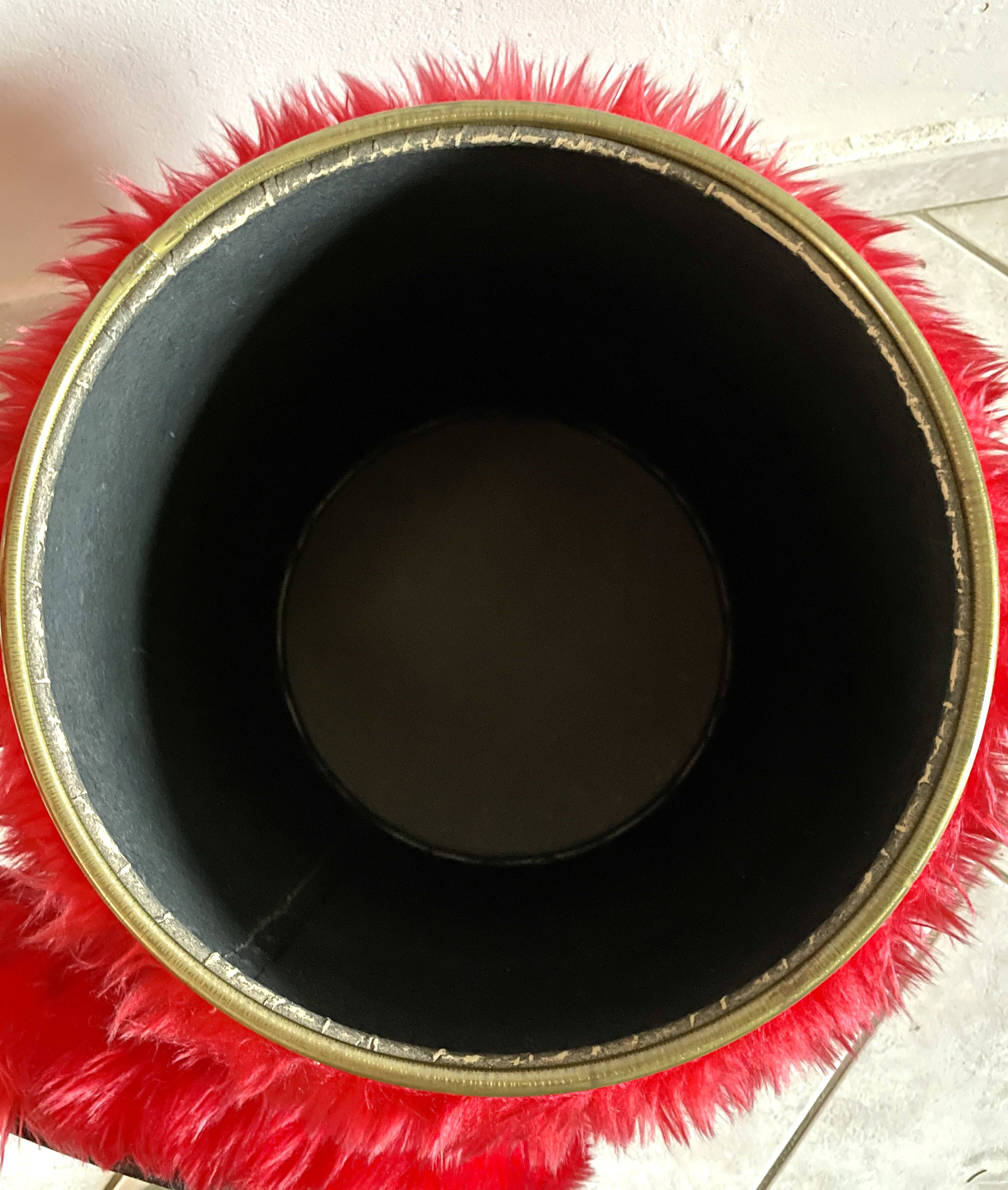 Red moumoute chair and pouf
