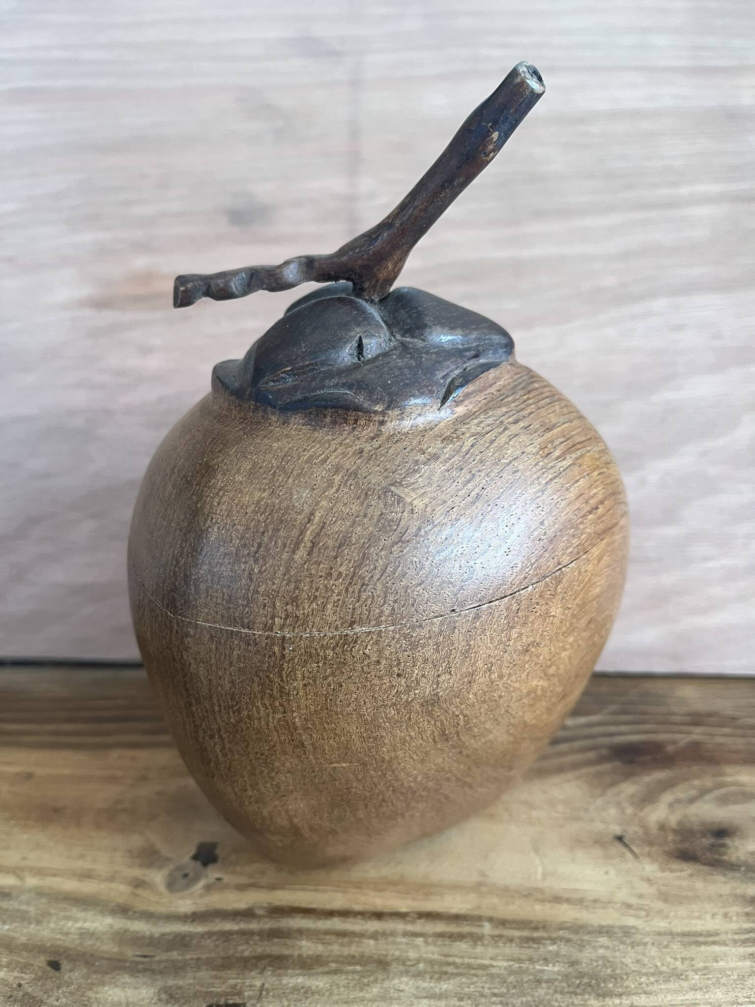 Boîte décorative en bois en forme de gland