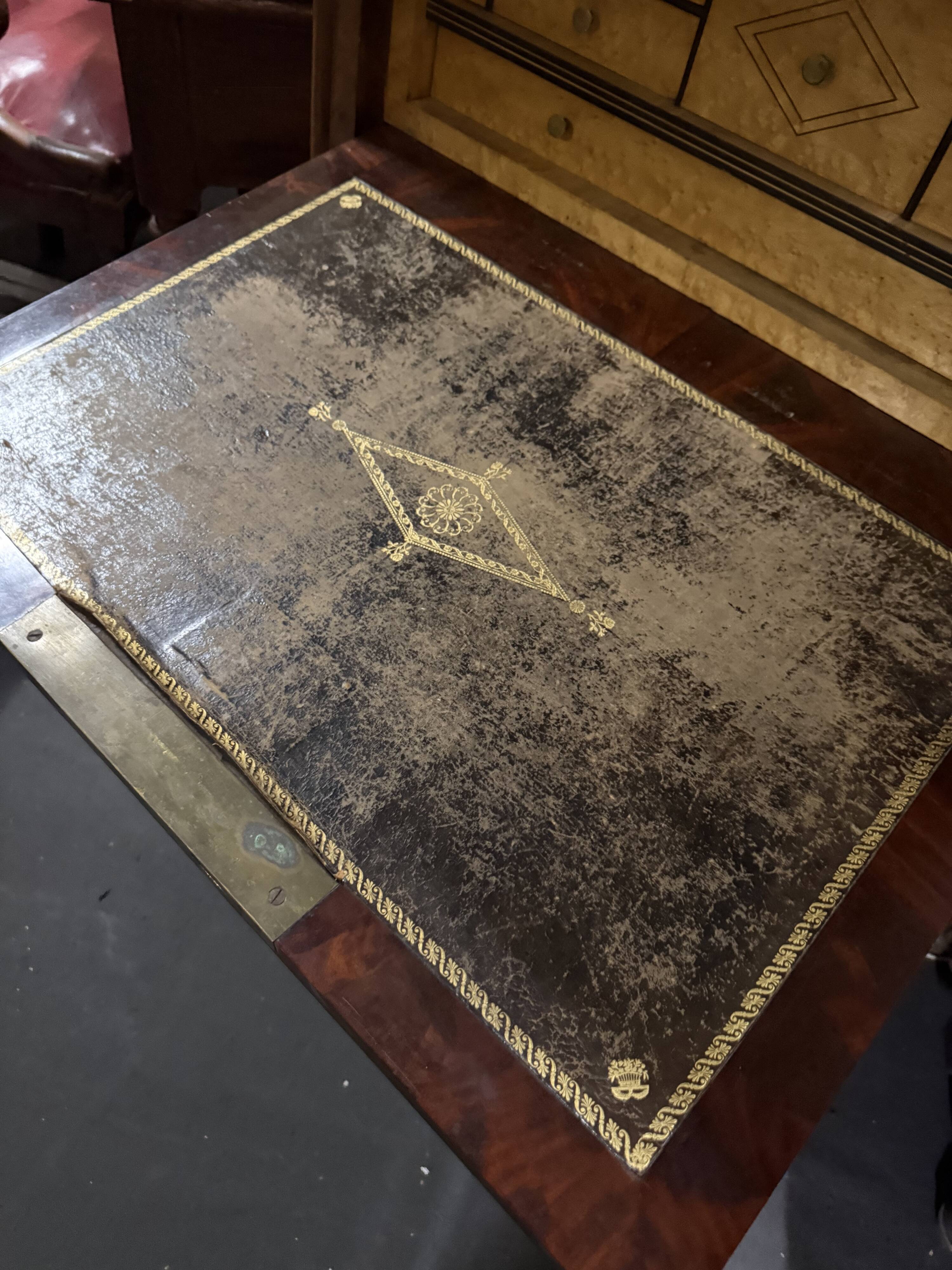 Louis Philippe Secretary