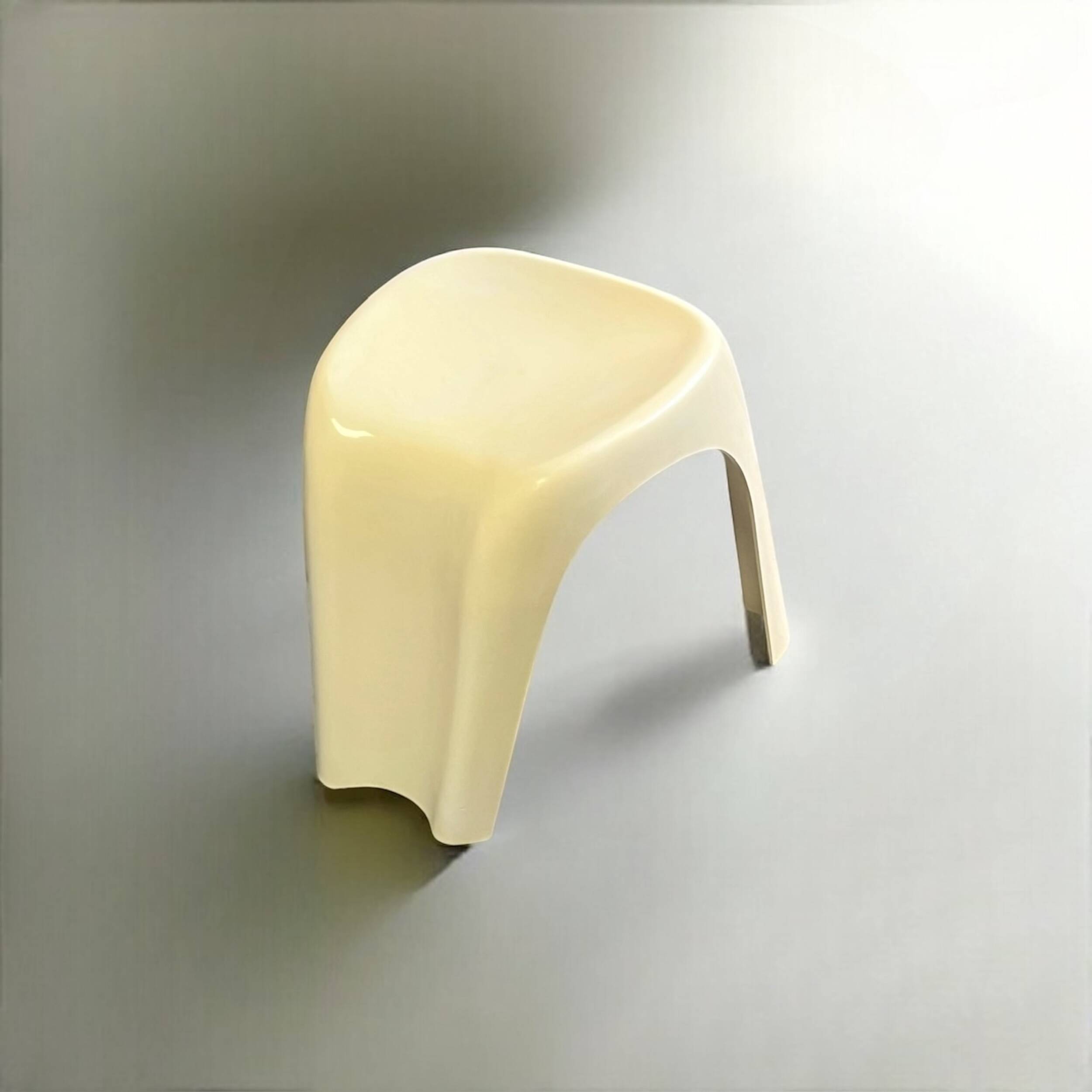 Space age plastic stool 'stacki' by giorgina castiglioni for bilumen italy, 1970s