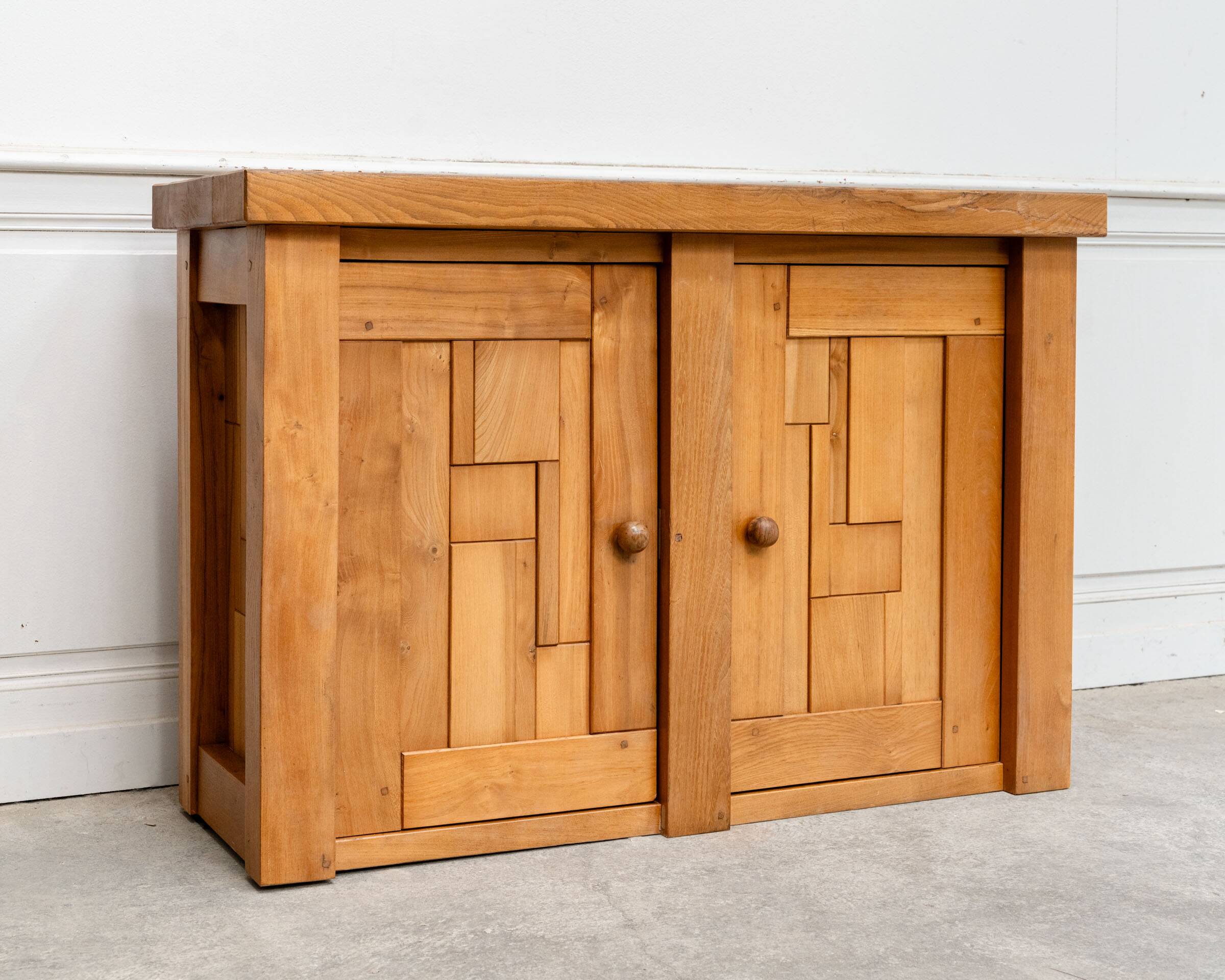 Buffet en orme massif 1970