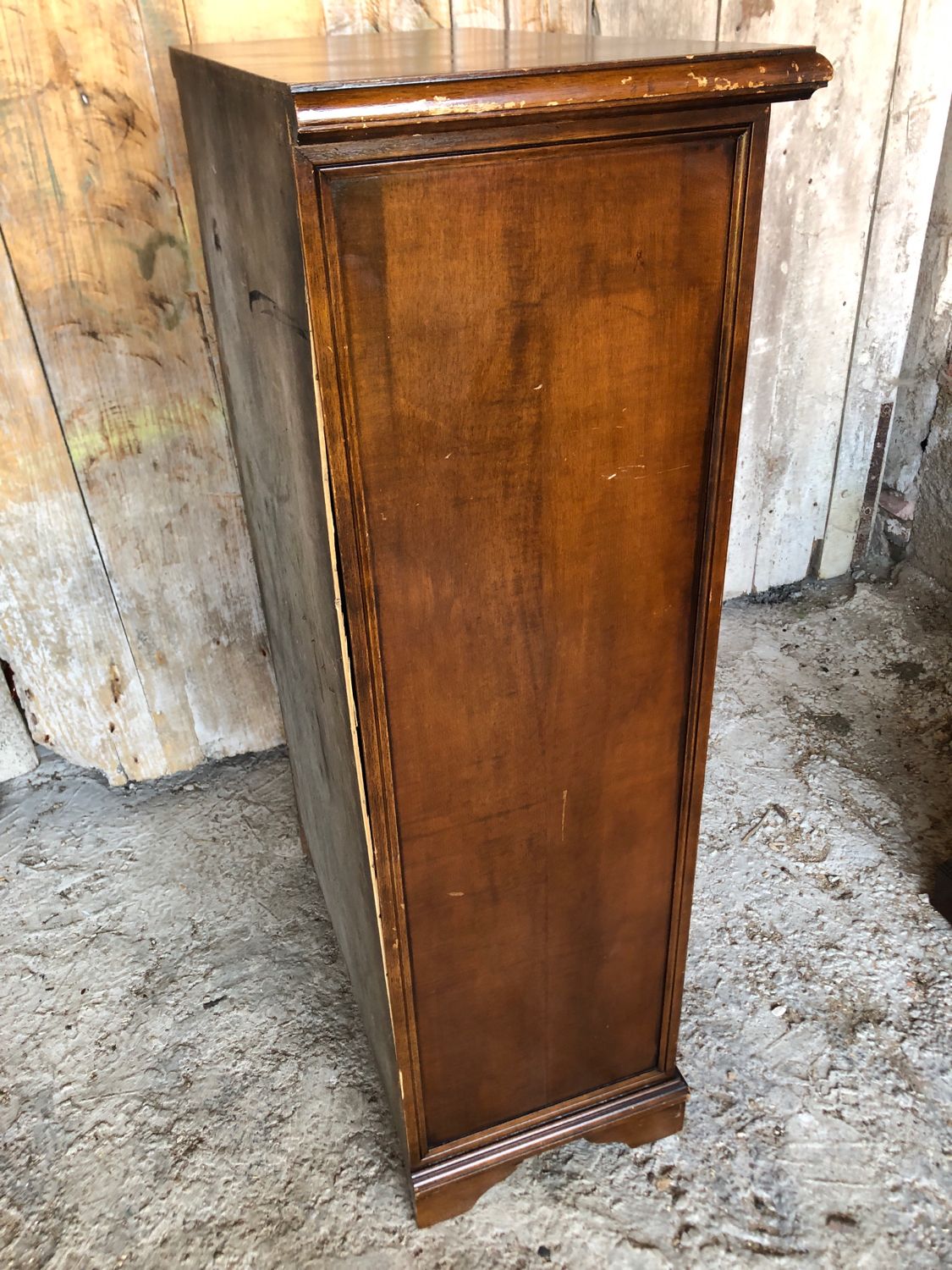 Chest of drawers and bedside tables