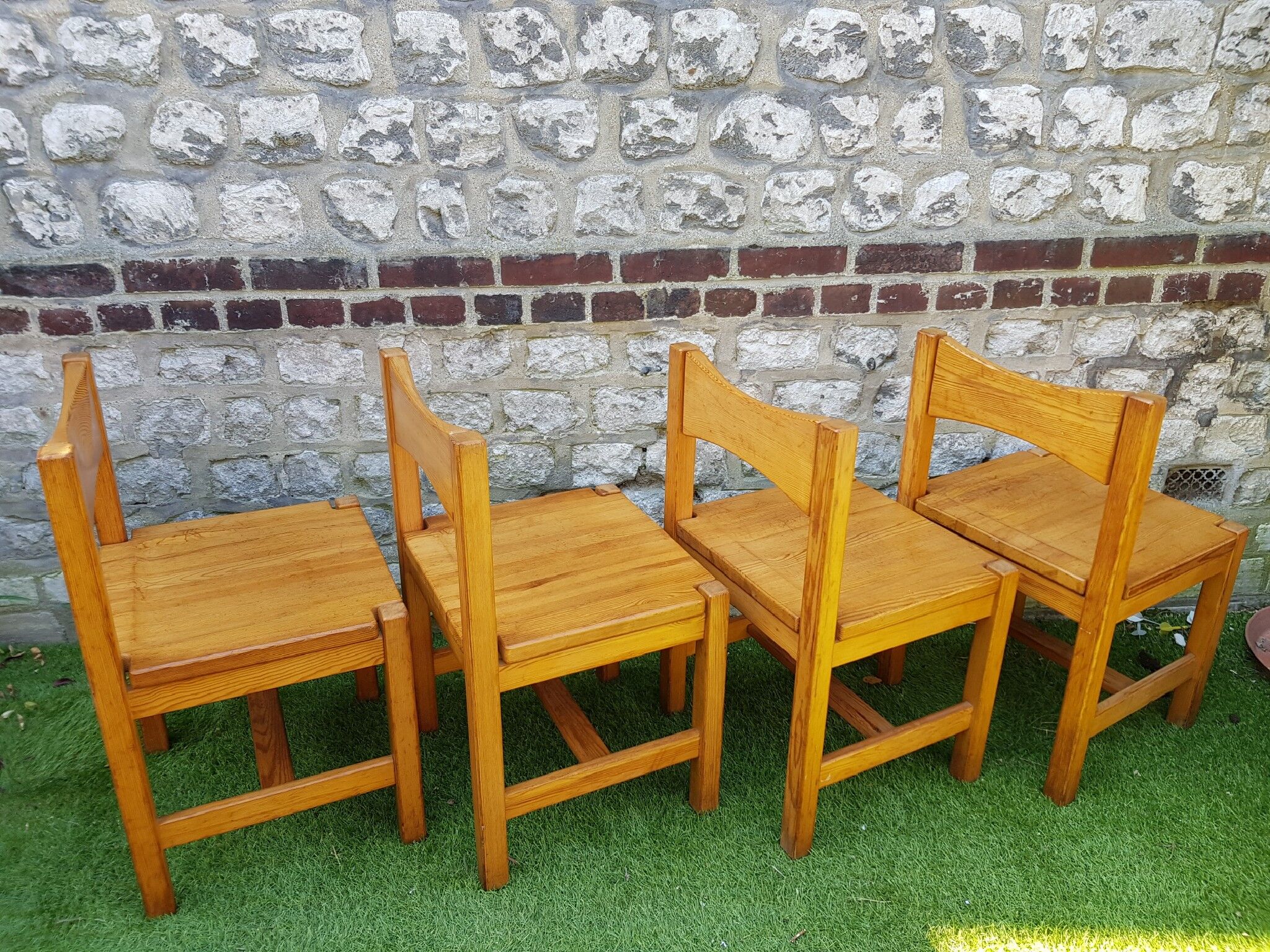 Model chairs "Hongisto" by Ilmari Tapiovaara 1963