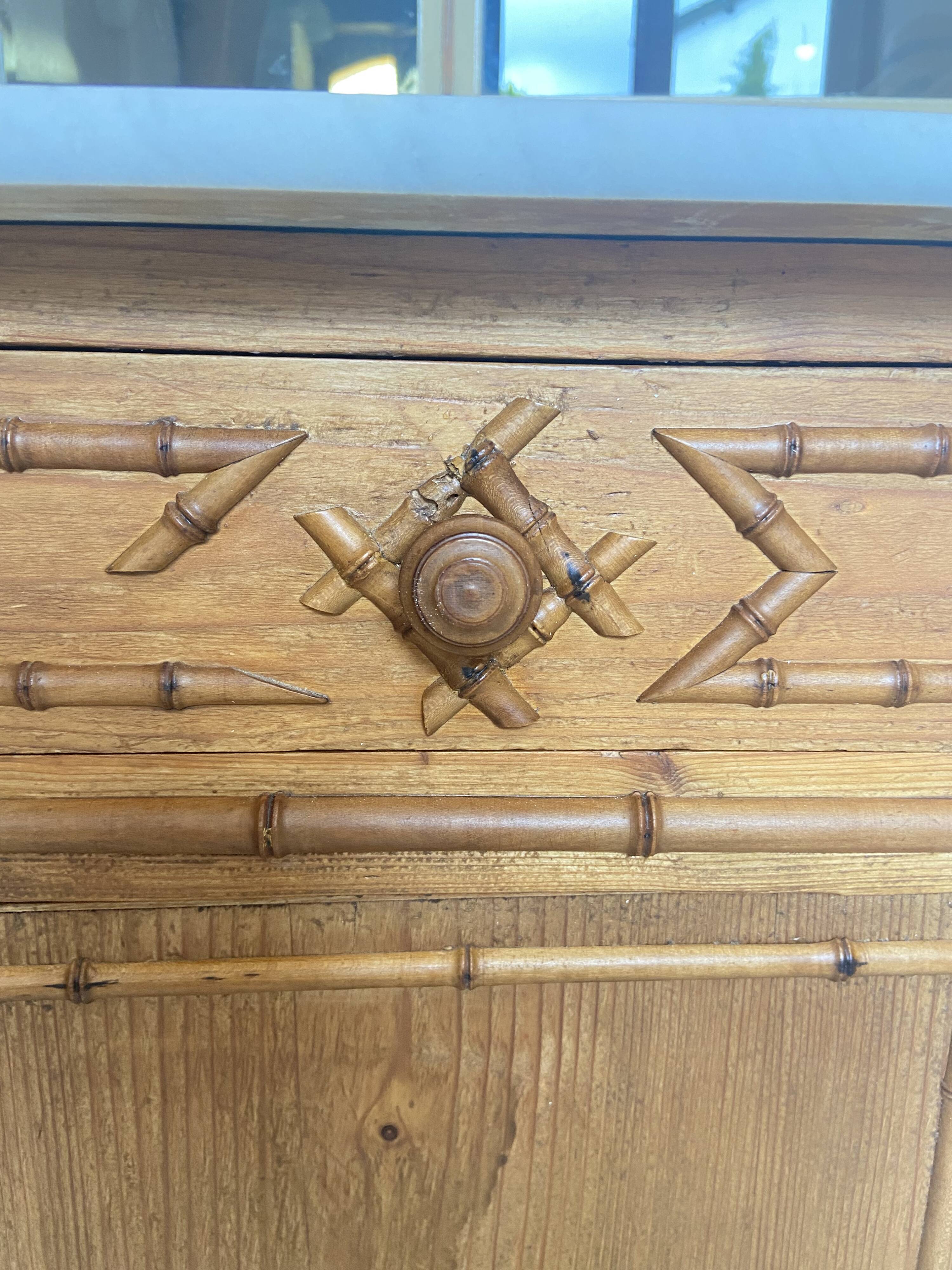 Bedside table / nightstand in pitchpin pine wood and bamboo with marble top