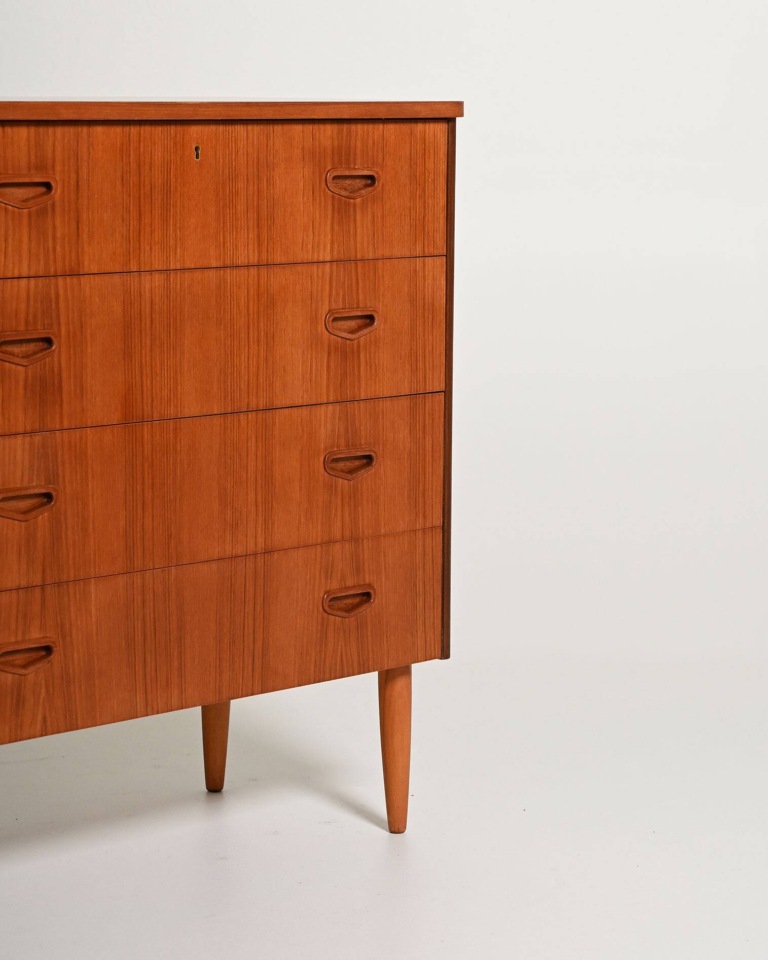 Commode en teck suédois, années 1950