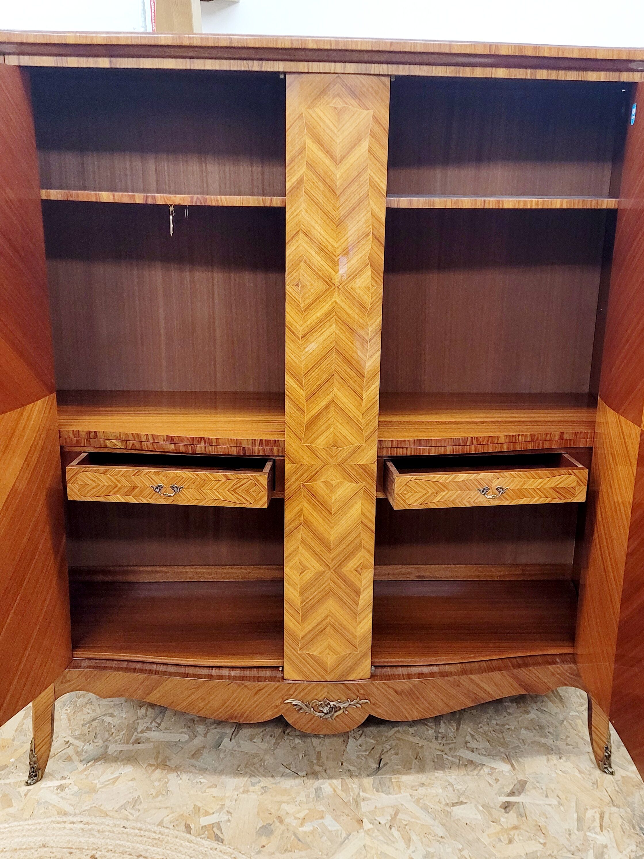 Rosewood cabinet