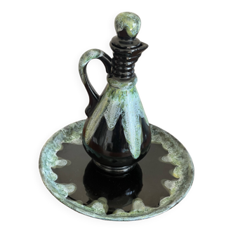 Stoneware carafe and plate