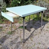 Water green formica table with 2 drawers and extensions