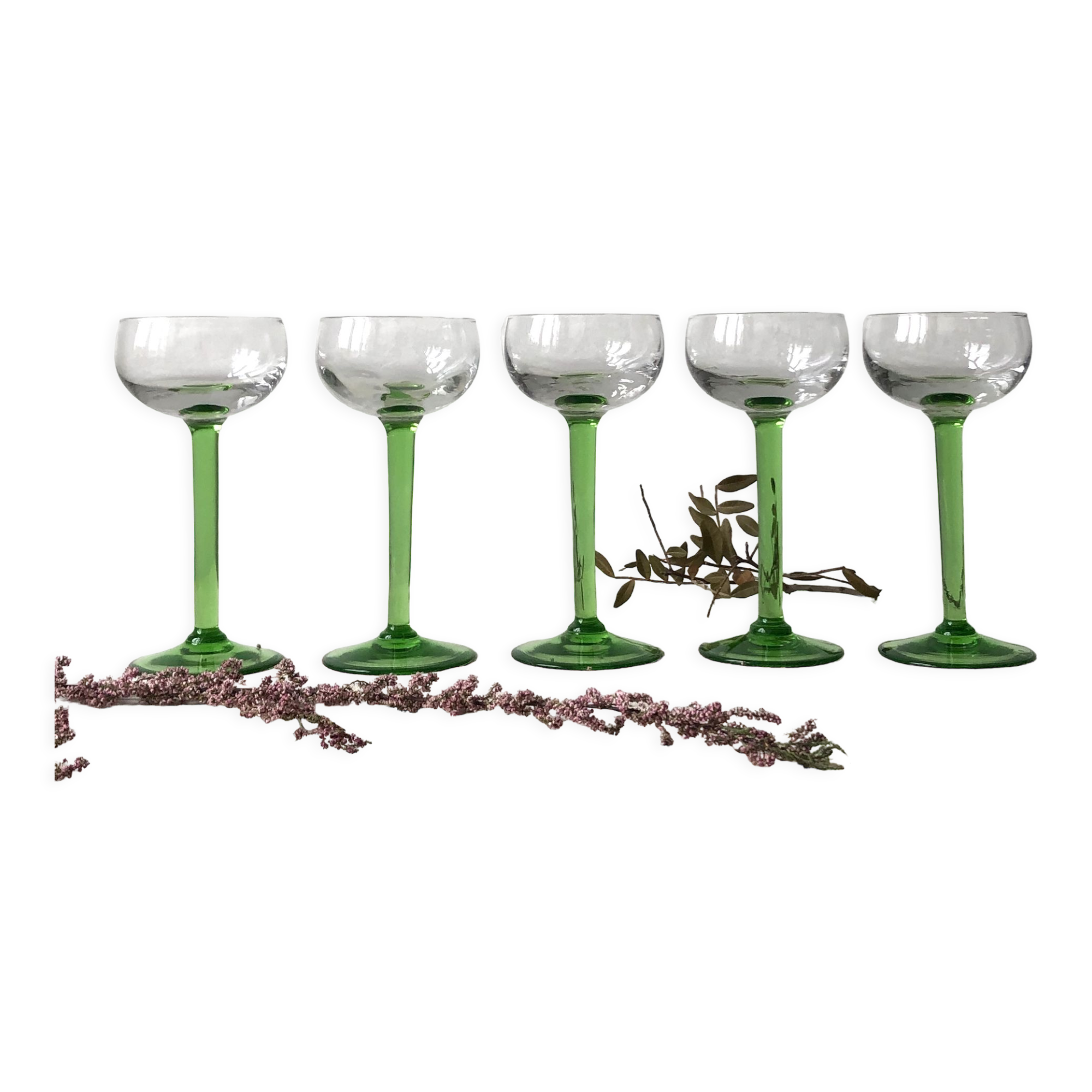 Set of 5 white wine glasses of alsace foot green apple retro vintage.