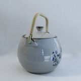 Vintage teapot - floral patterns