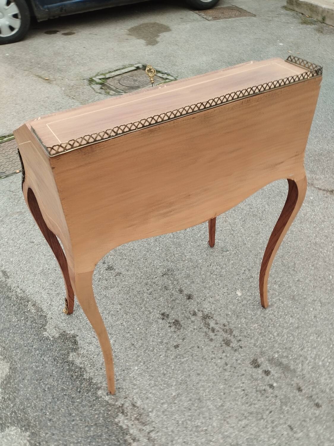 Bureau ancien en marqueterie style Louis XV