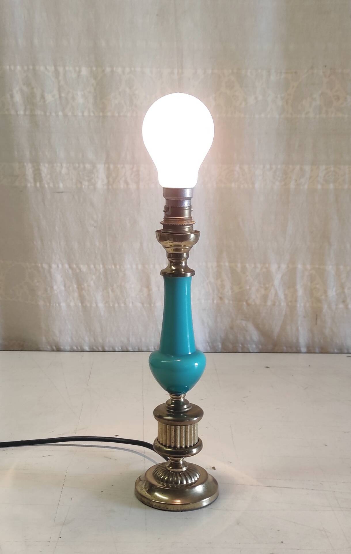 Lamp base in brass and turquoise opaline - mid 20th century.