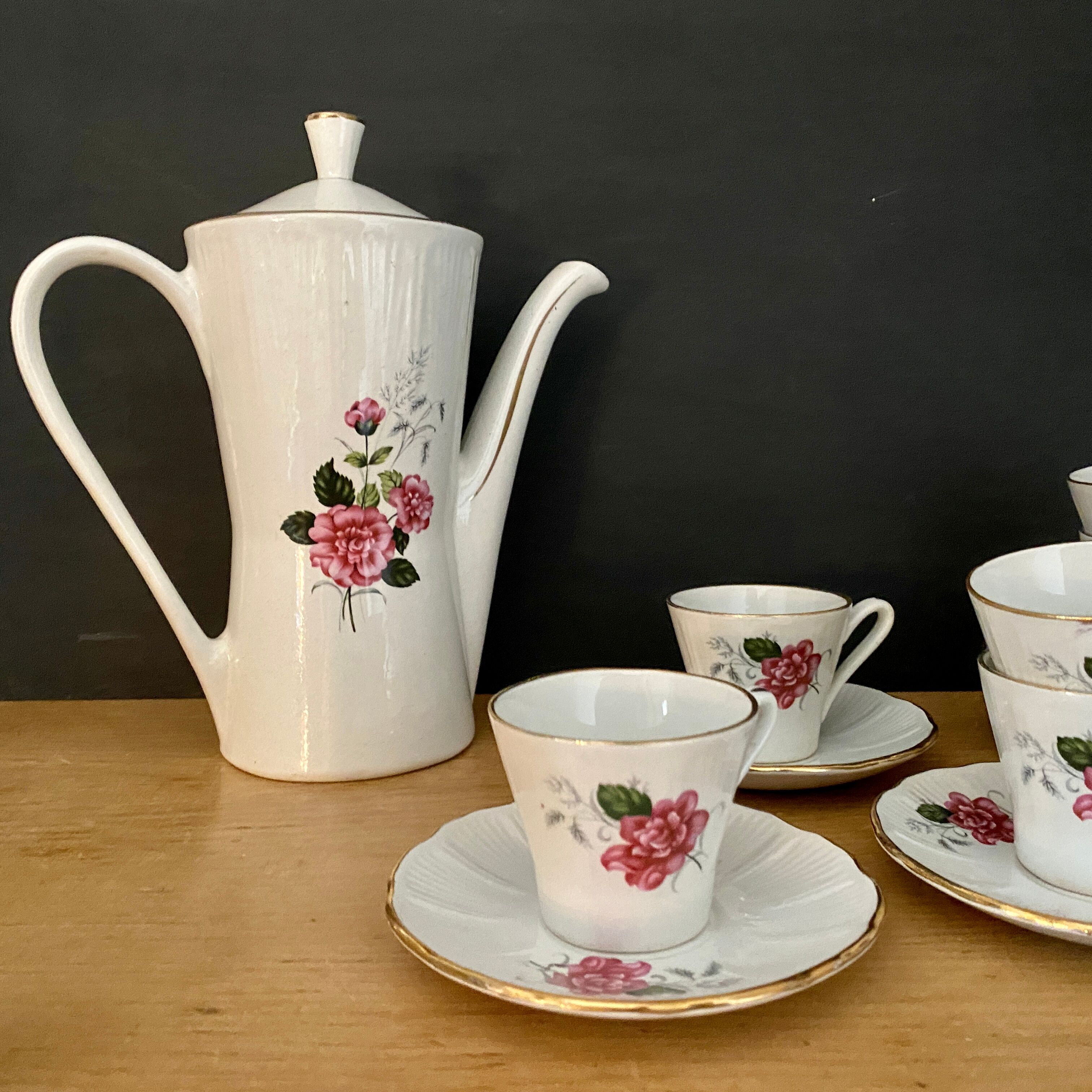 Vintage coffee service L'Amandinoise