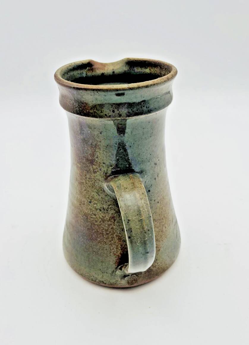 Savoyard glazed terracotta pitcher with leaf decoration - 661005