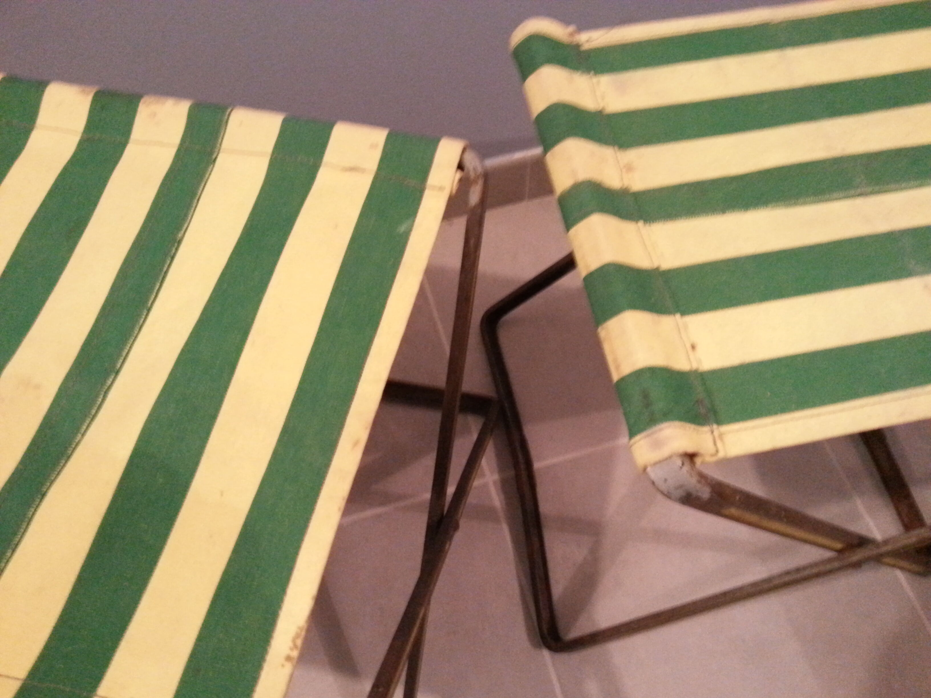 Lot vintage metal foldable stools