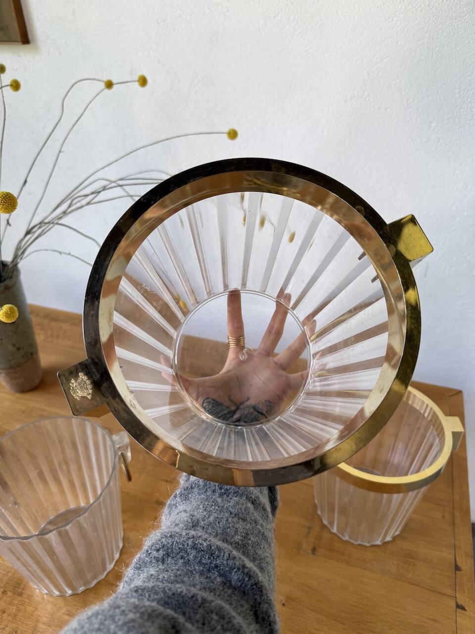 3 seaux à champagne en plexiglas transparent et doré, 1970