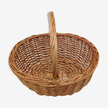 Panier en osier vintage