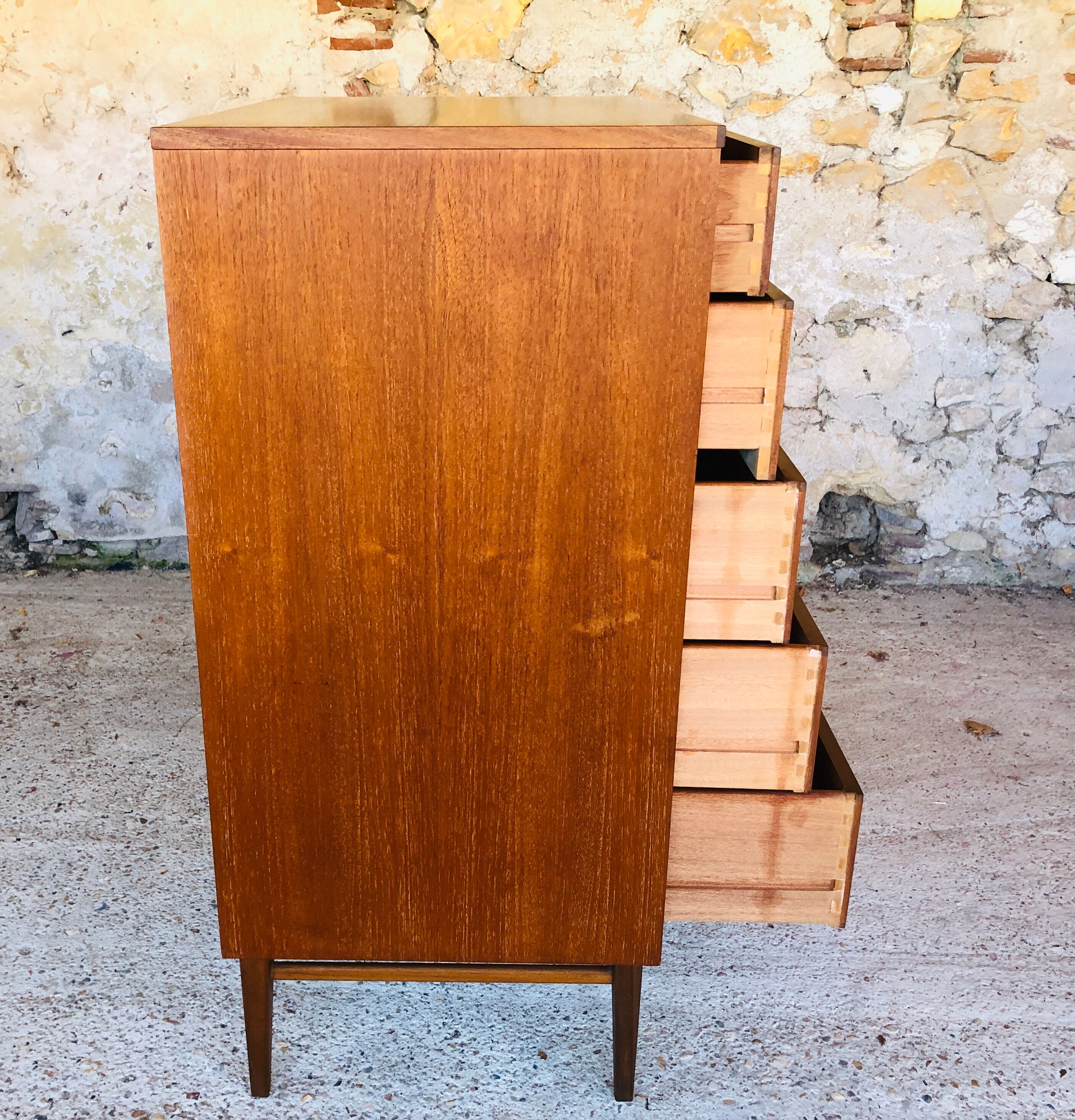 5-drawer teak dresser by Nathan, 60s