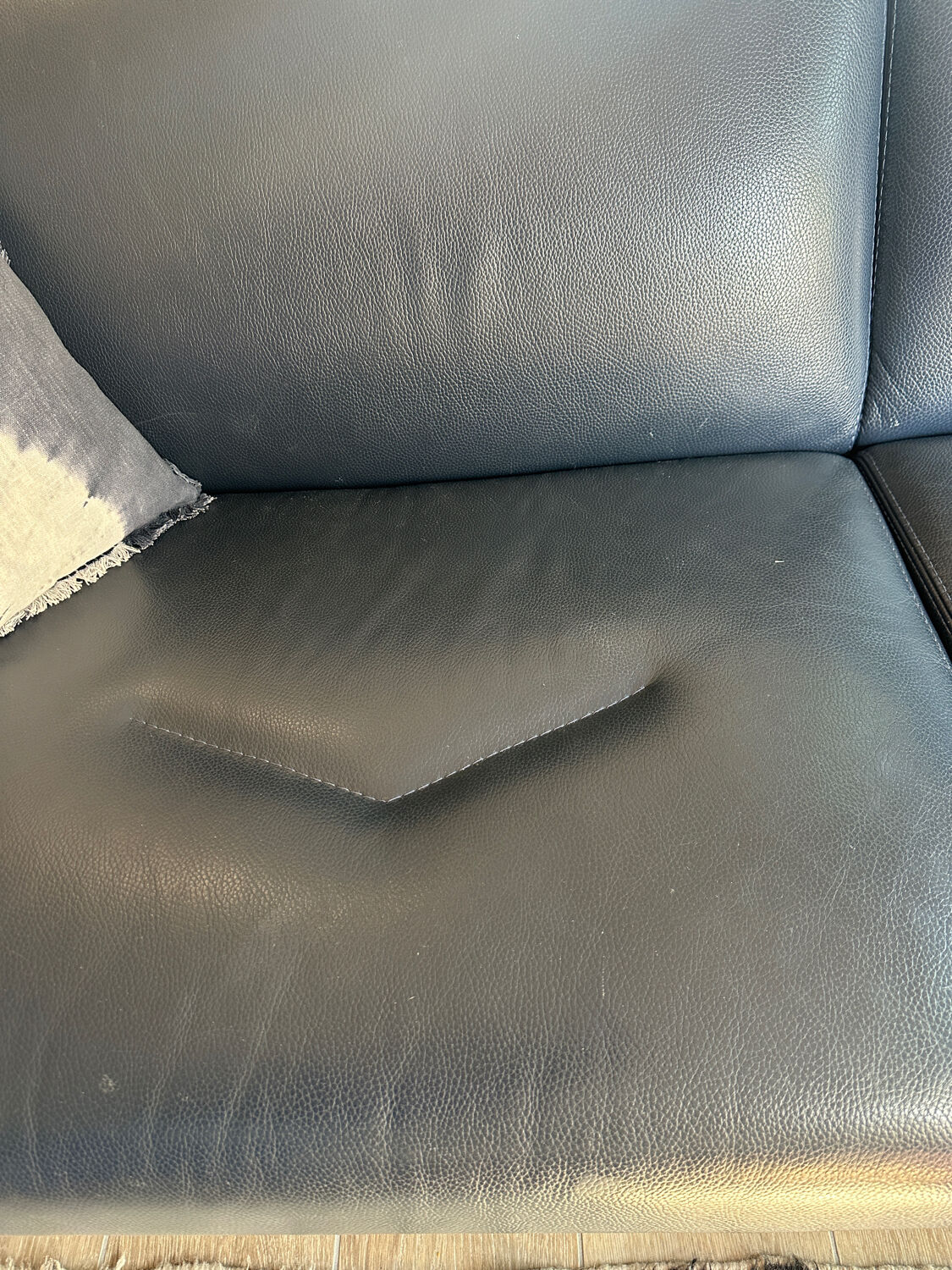 3-seater navy blue leather sofa Ligne Roset model Réflexion