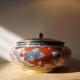 Plat chinois en émaux cloisonnés - seconde moitié du XX° siècle.