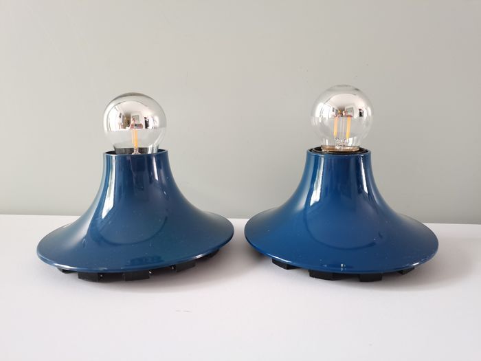 Pair of wall lamps Artemide "Teti" Vico Magistretti