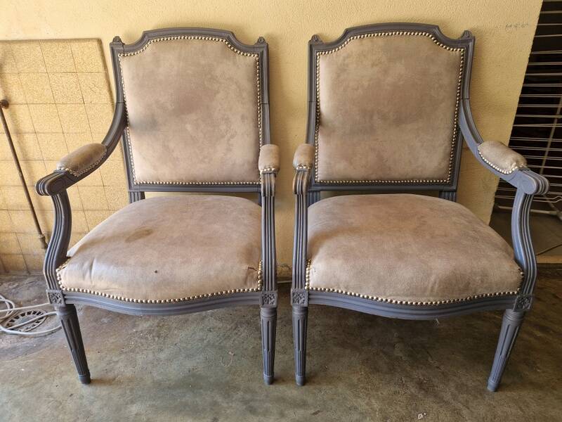Pair of Louis XVI style armchairs with gendarme hat backs - Wood