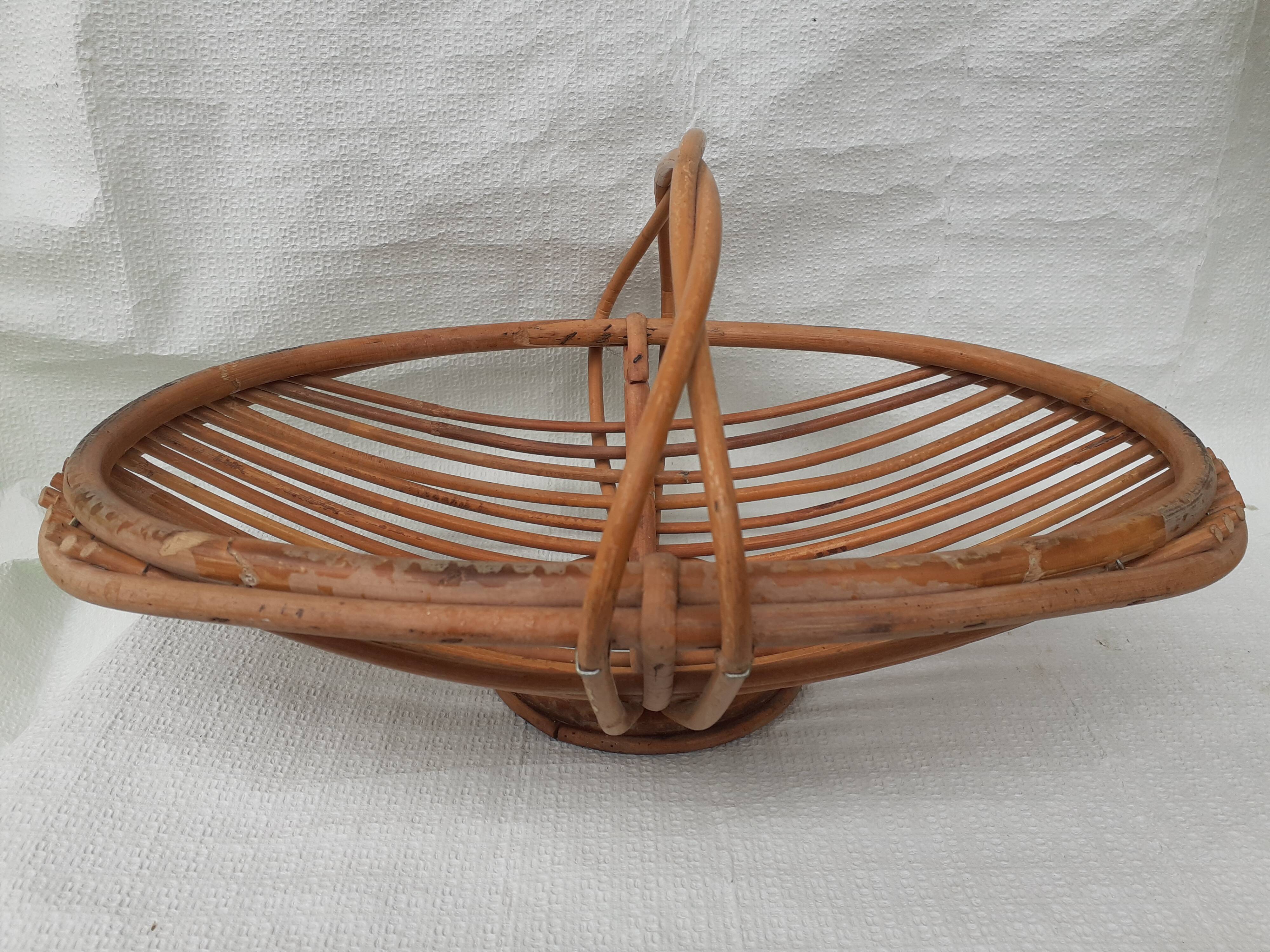 Rattan fruit basket