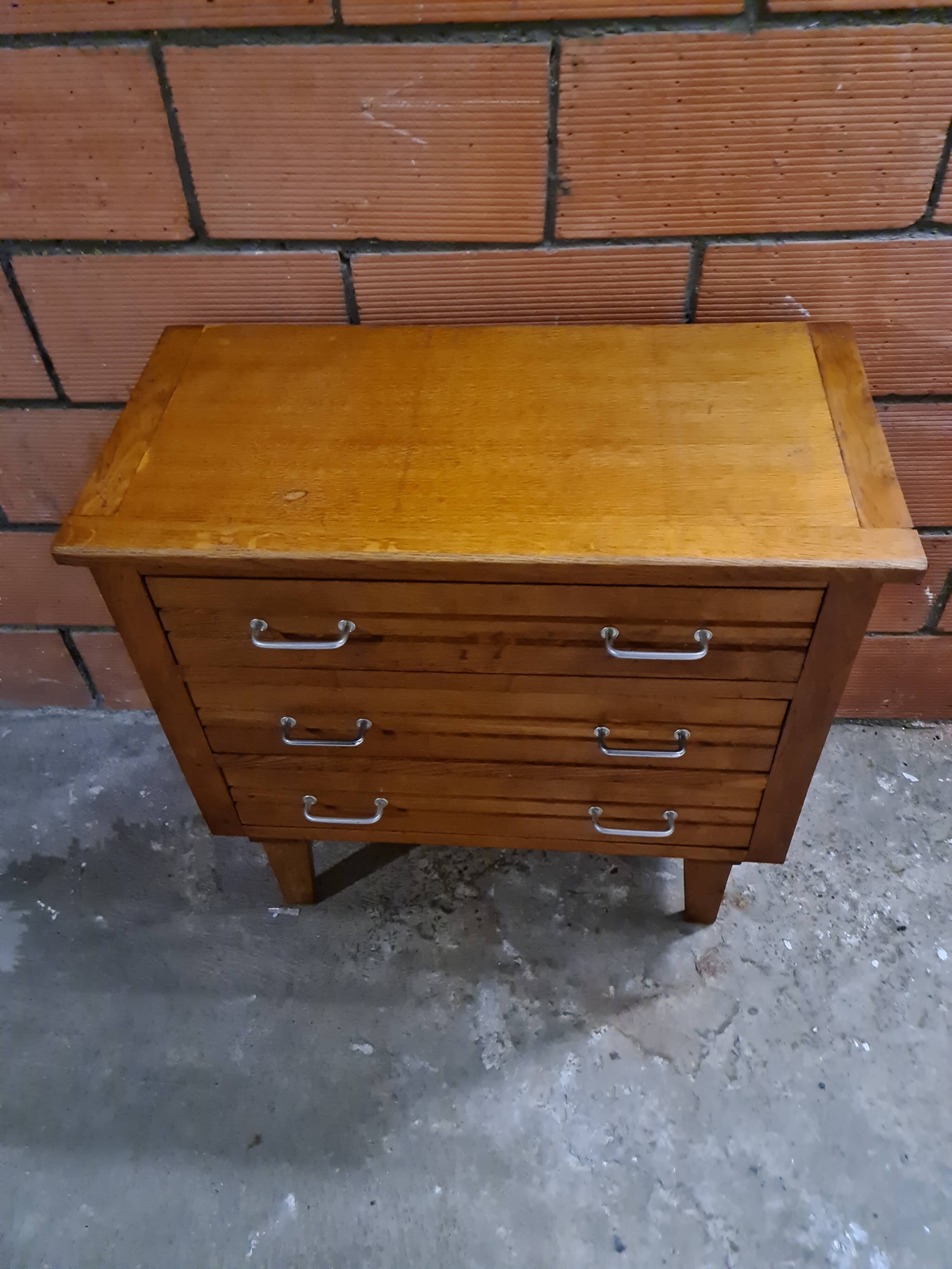Commode 60'