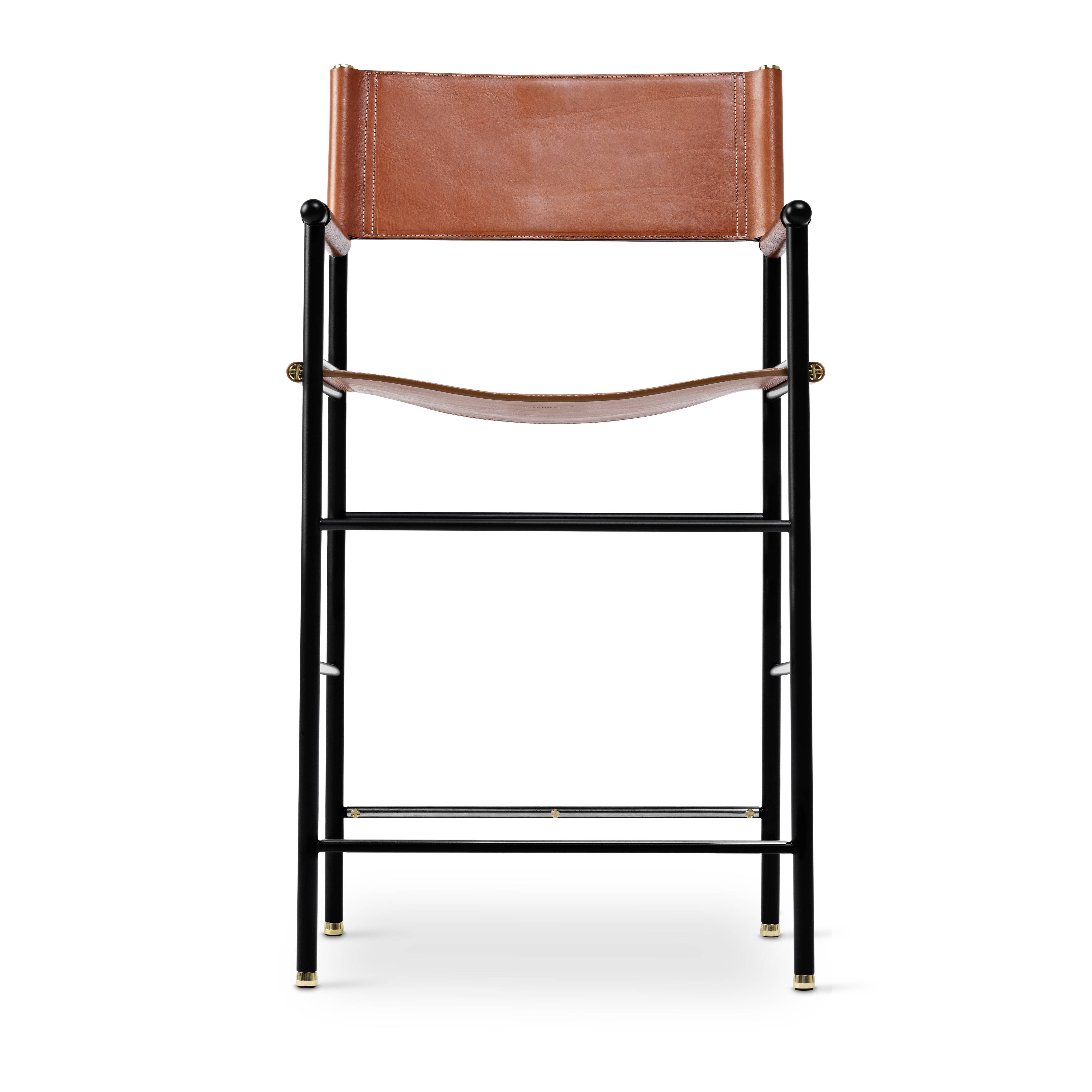 Set of 5 bar stools with backrest, made of natural leather in toasted colour.