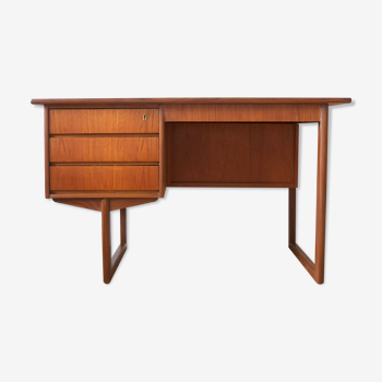 Danish mid-century teak desk by Vi Ma Møbler, 1960s.