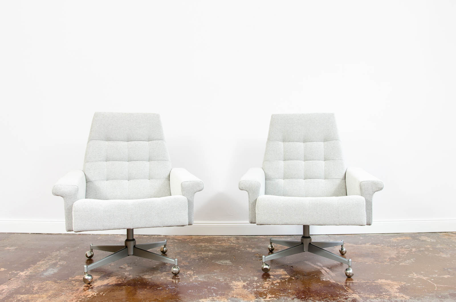 Pair of swivel armchairs 1970's Czechoslovakia