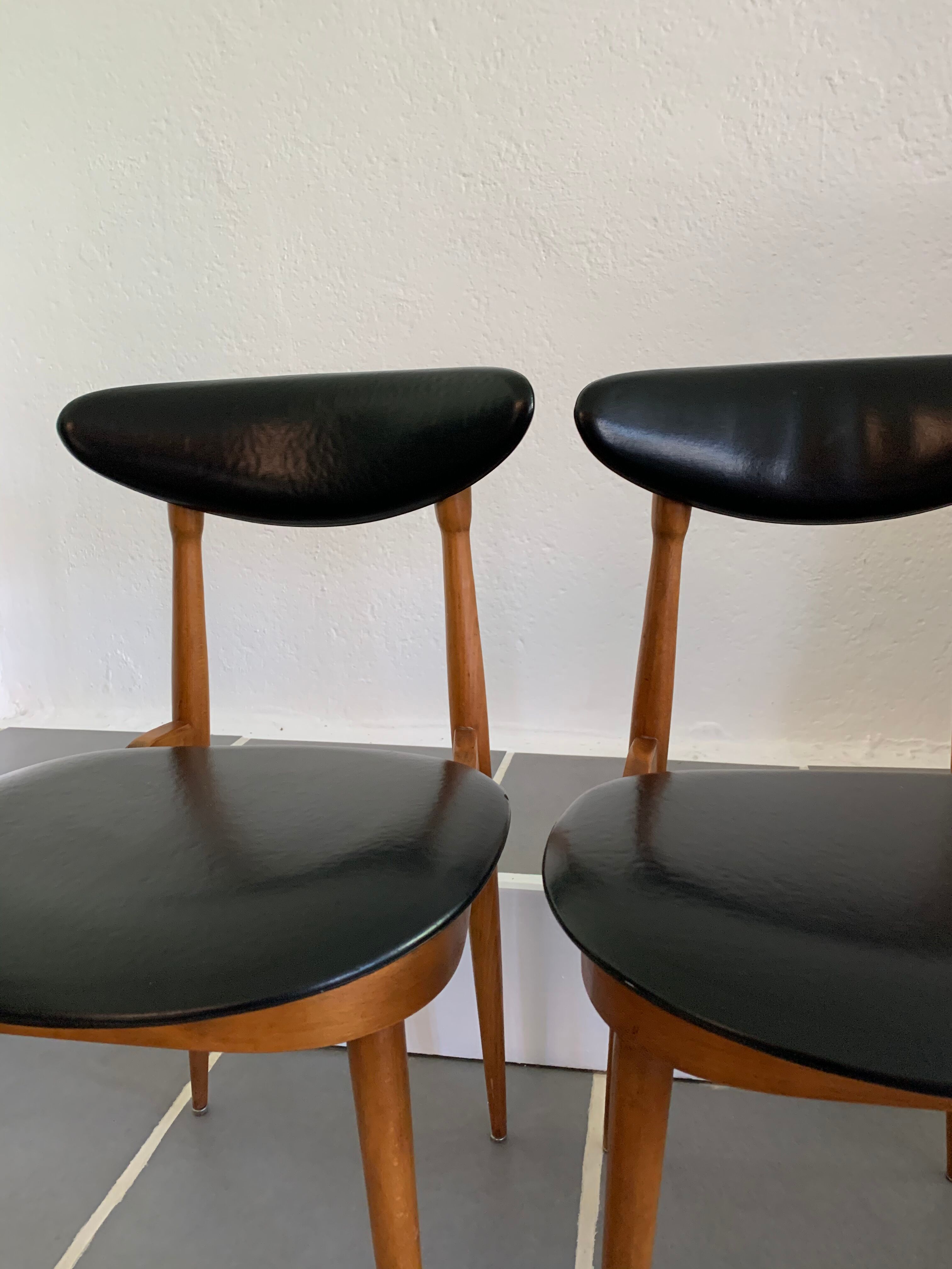 Pair of Baumann unicorn model