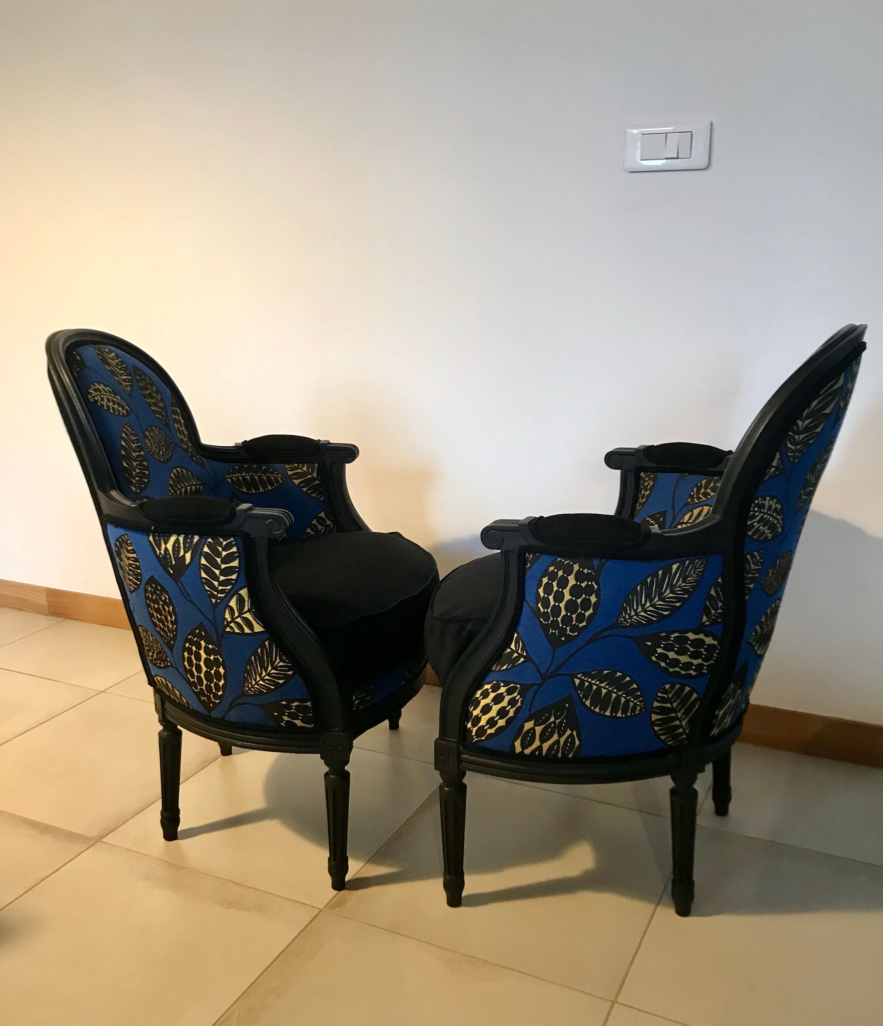 2 fully restored antique bergère armchairs