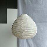 Suspension in rattan and natural japanese linen in the shape of a drop