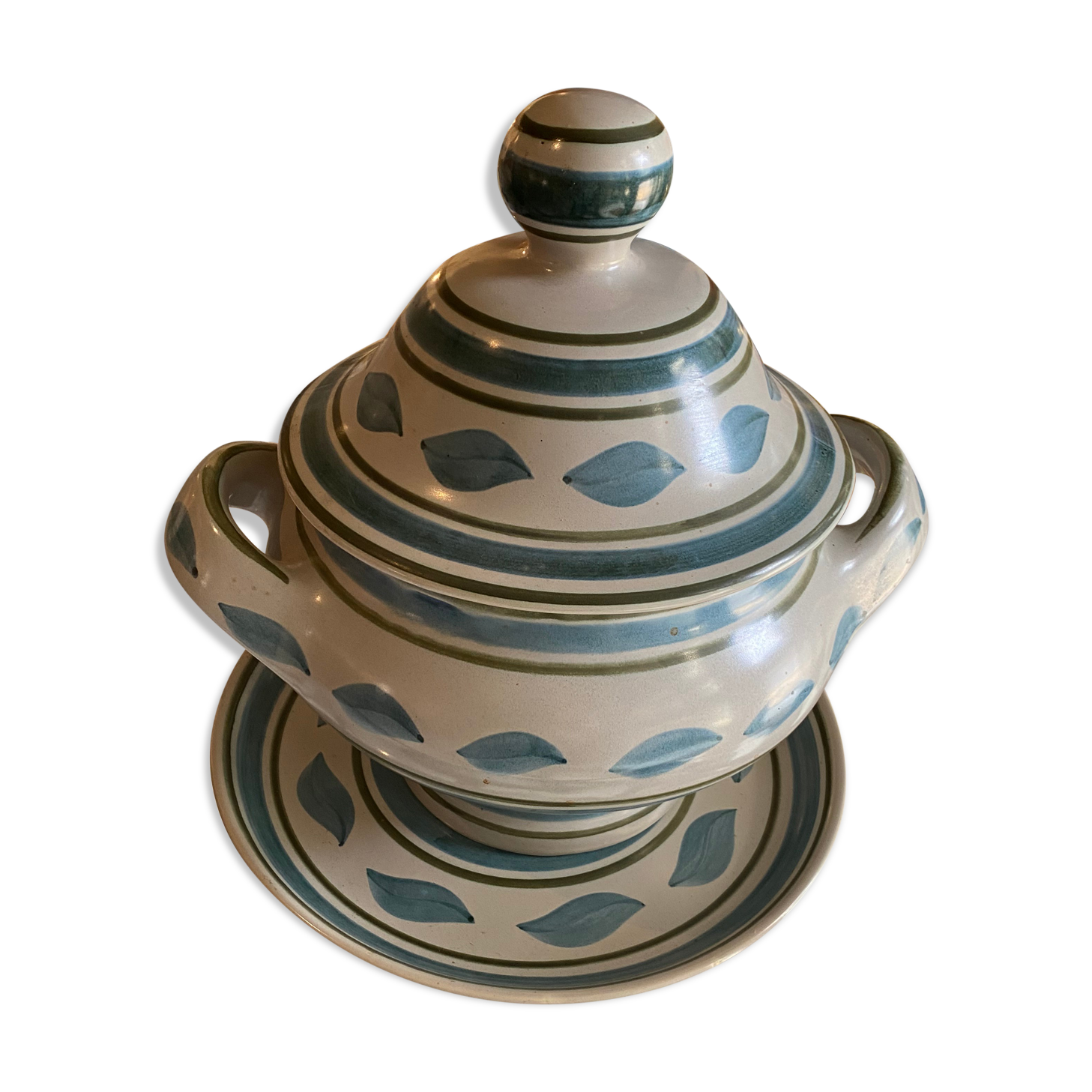 Vintage tureen signed Longchamps