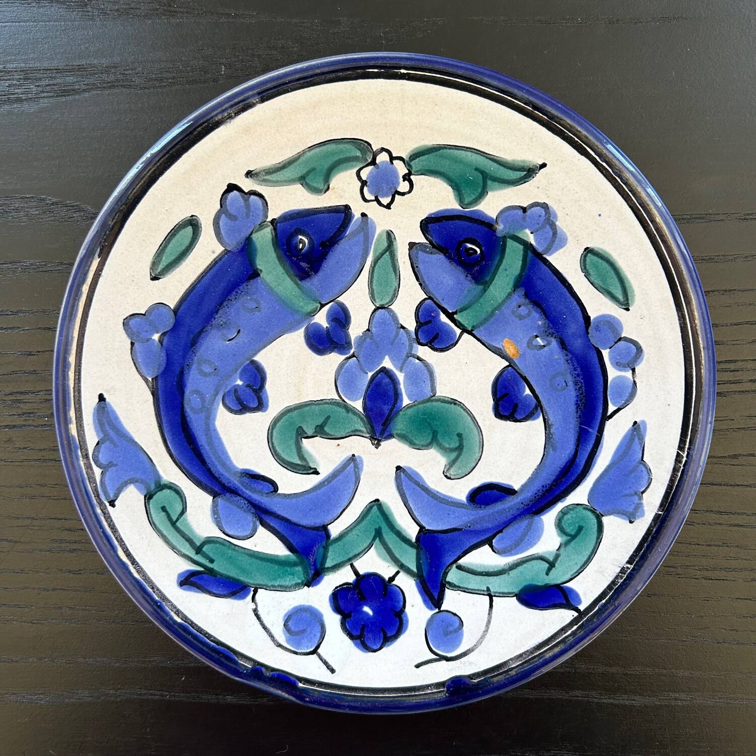 Decorative fish dish