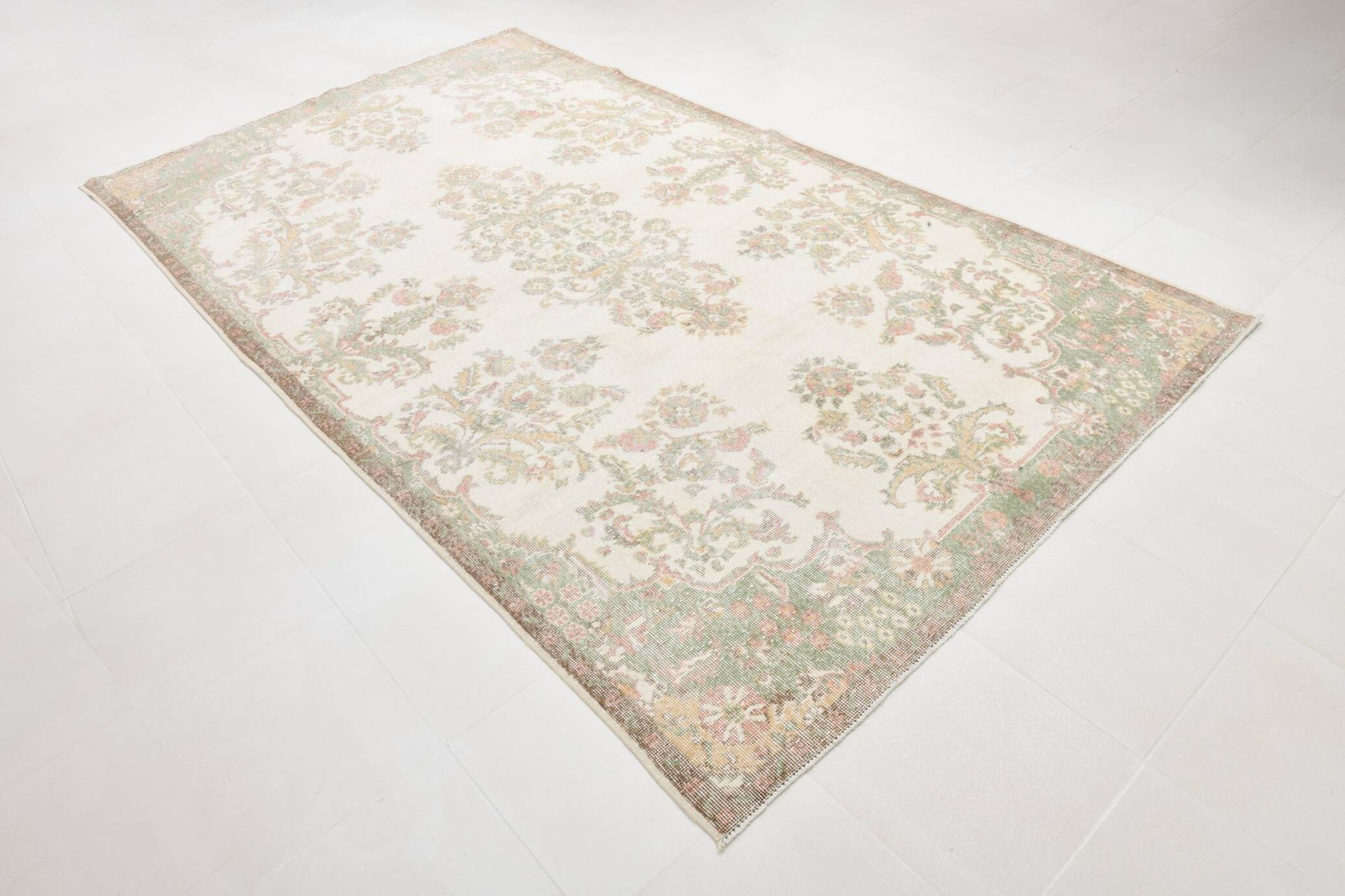 Tapis vintage à motif floral oriental beige et crème 6x11, 189x329 cm