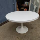 White round tulip table 120cm