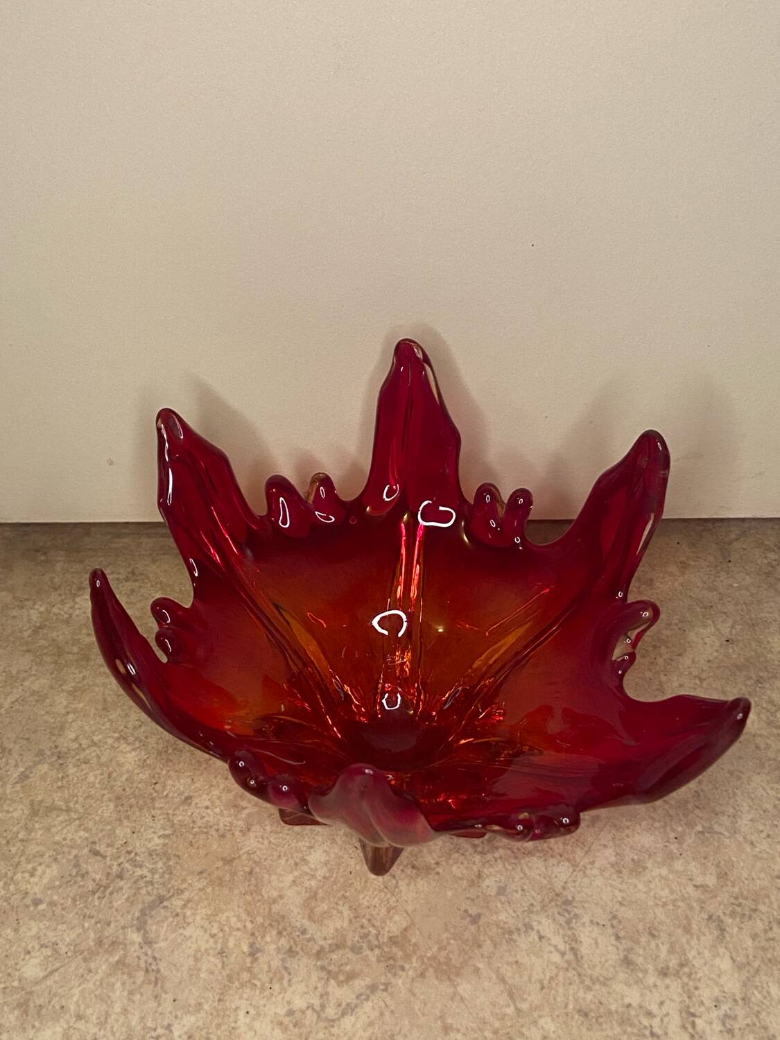 Italian Murano glass cup vase