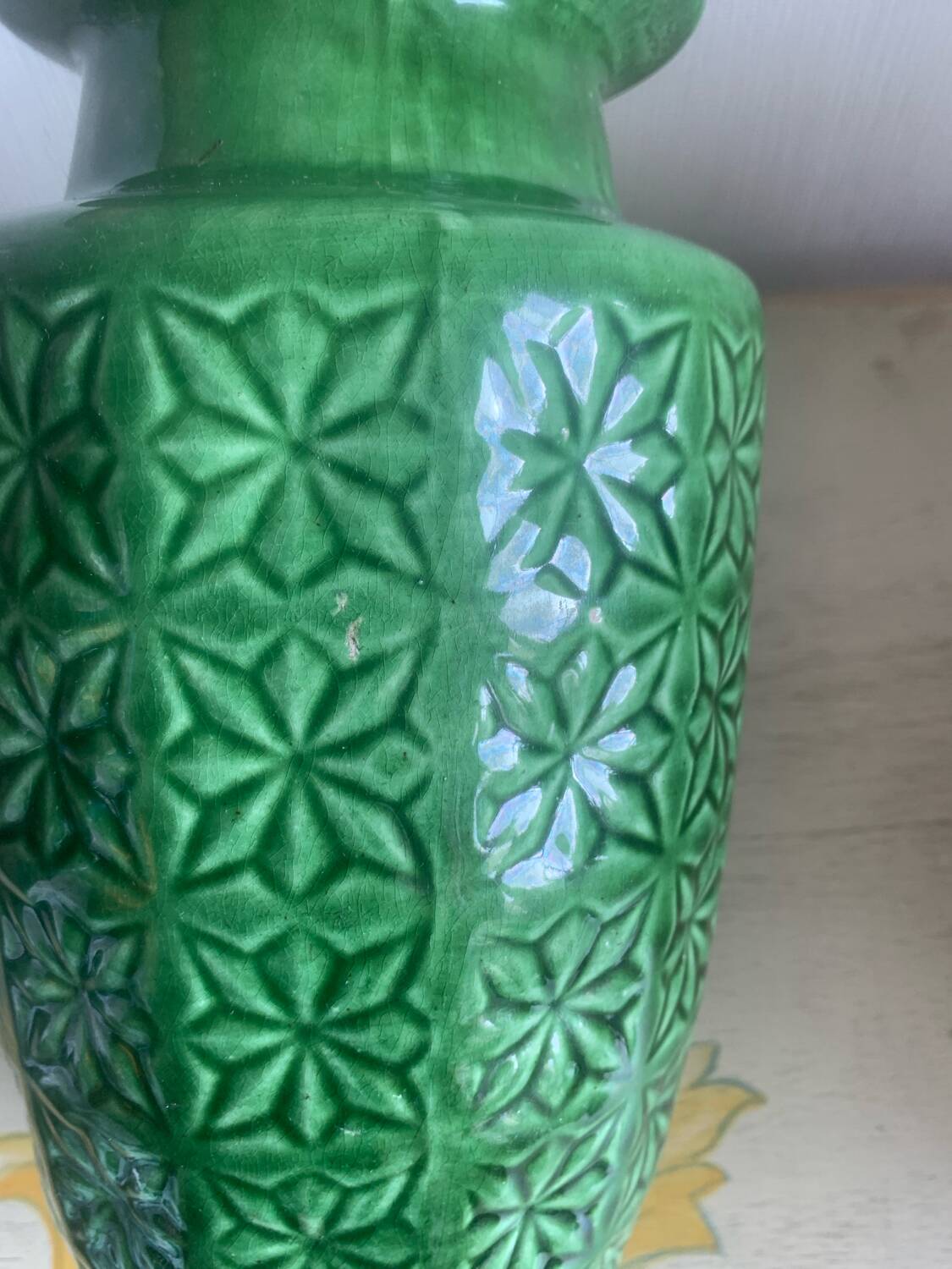 Vase W. Germany model 261-24 in green ceramic, 1960s-70s.