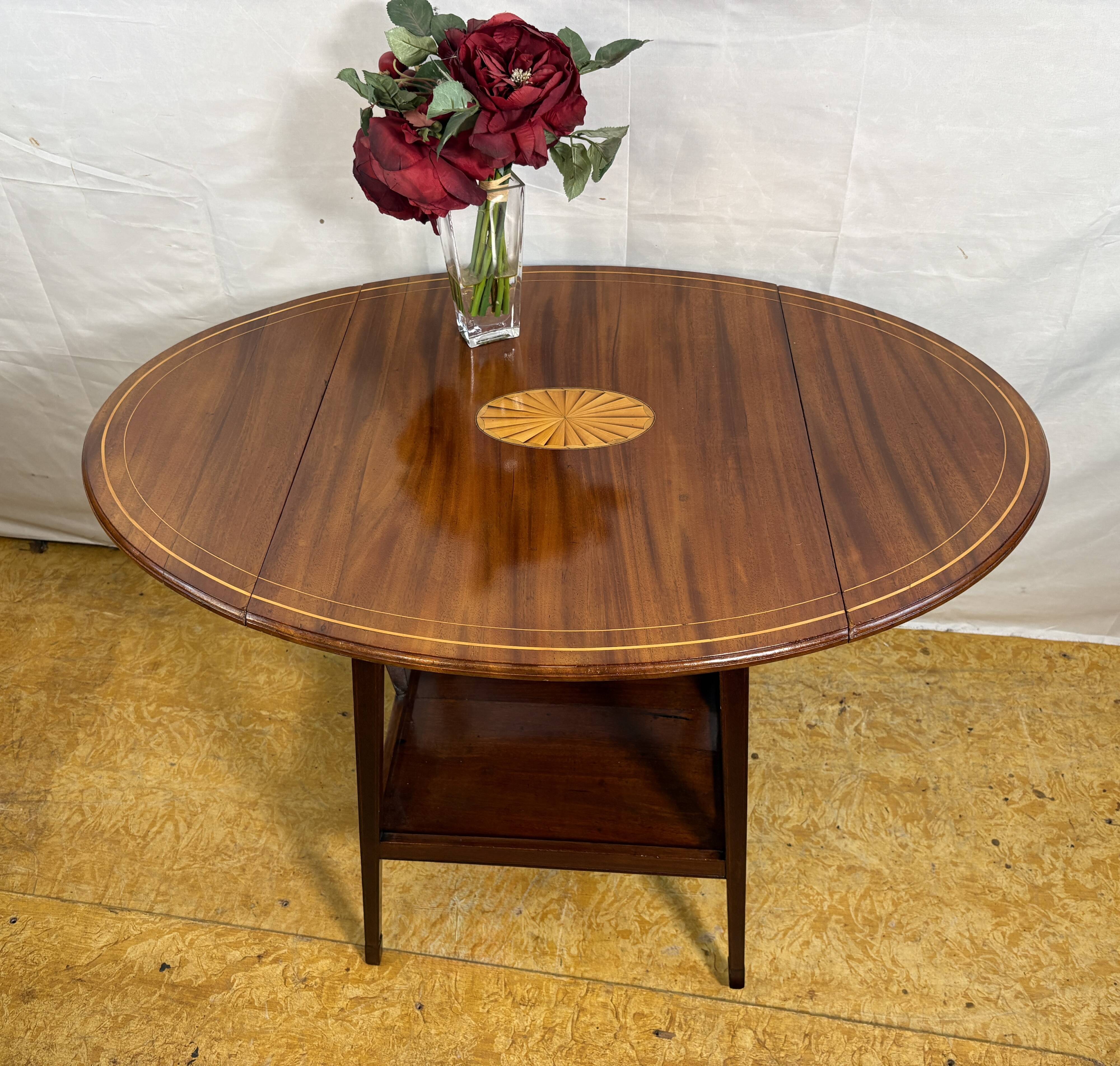 Antique Edwardian Mahogany Oval Drop Leaf Side Table (Circa 1900–1930)