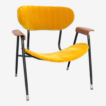 Vintage yellow velvet chair by Gastone Rinaldi for Rima. Italy 1950s