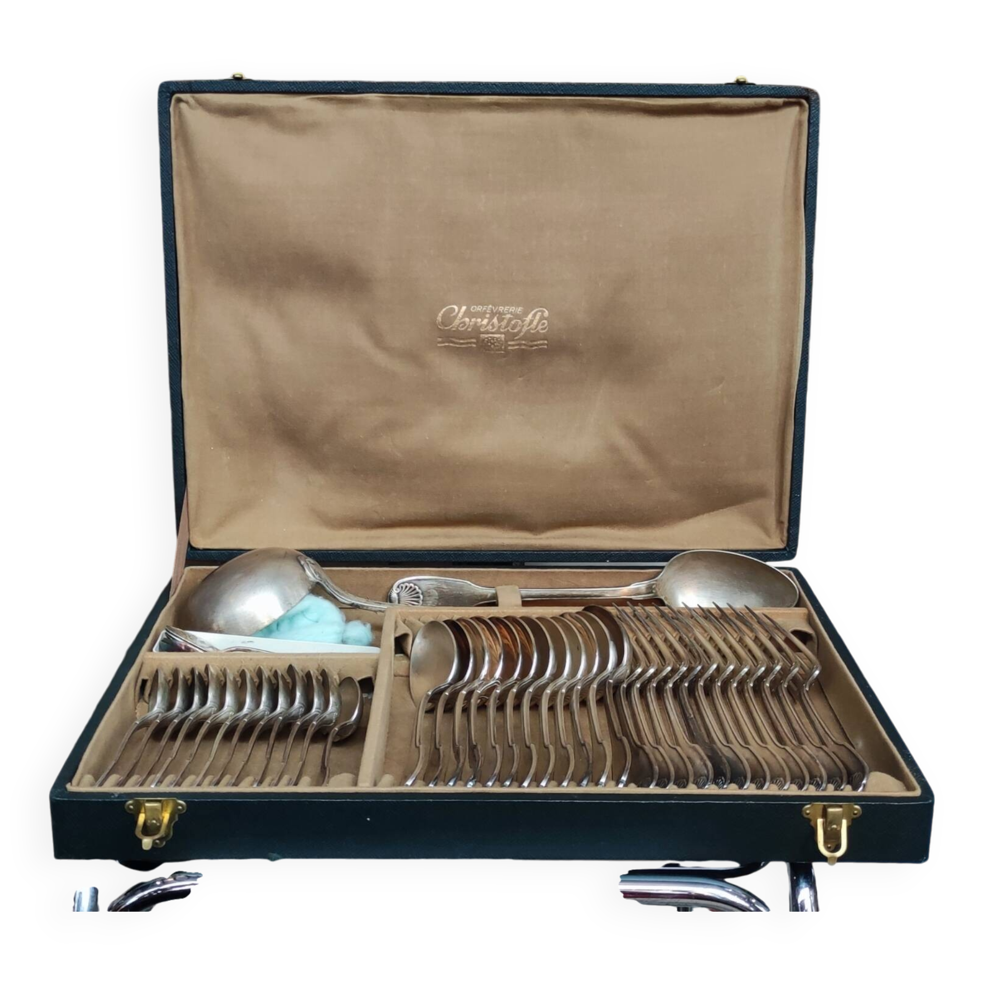 Old Christofle 57-piece shell model cutlery set