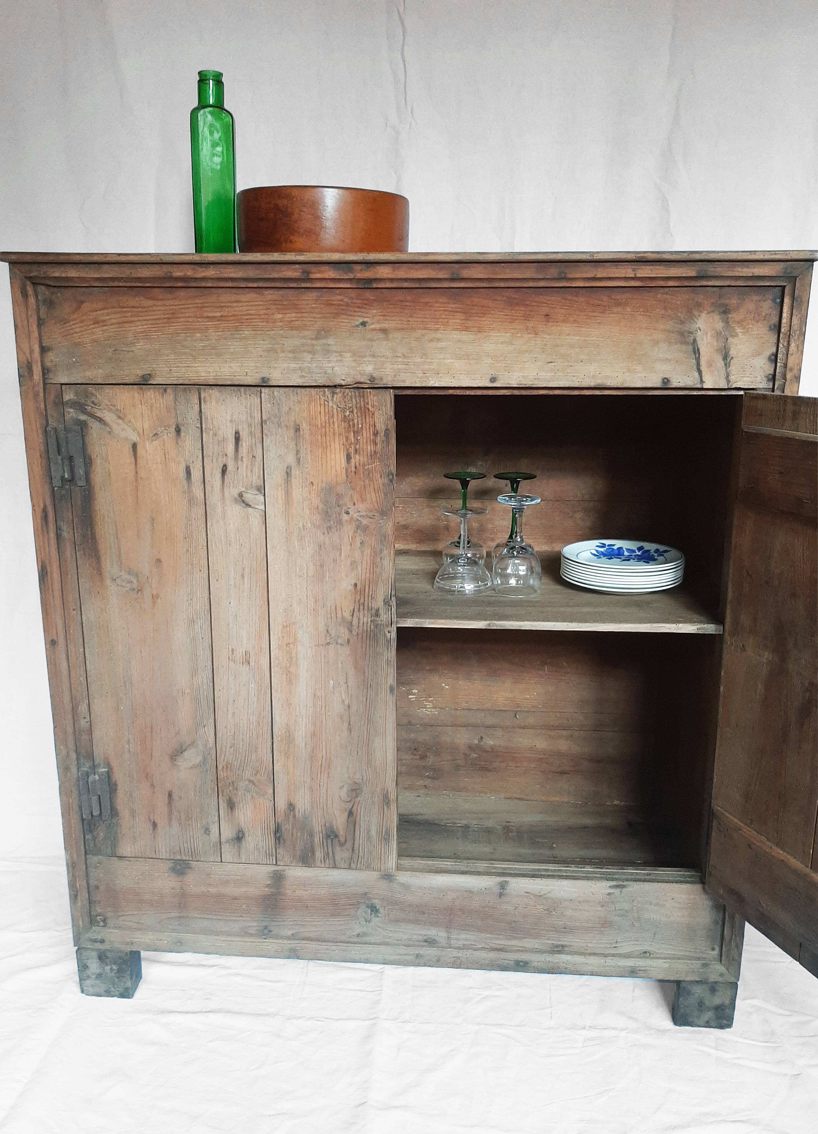 Parisian raw wood buffet