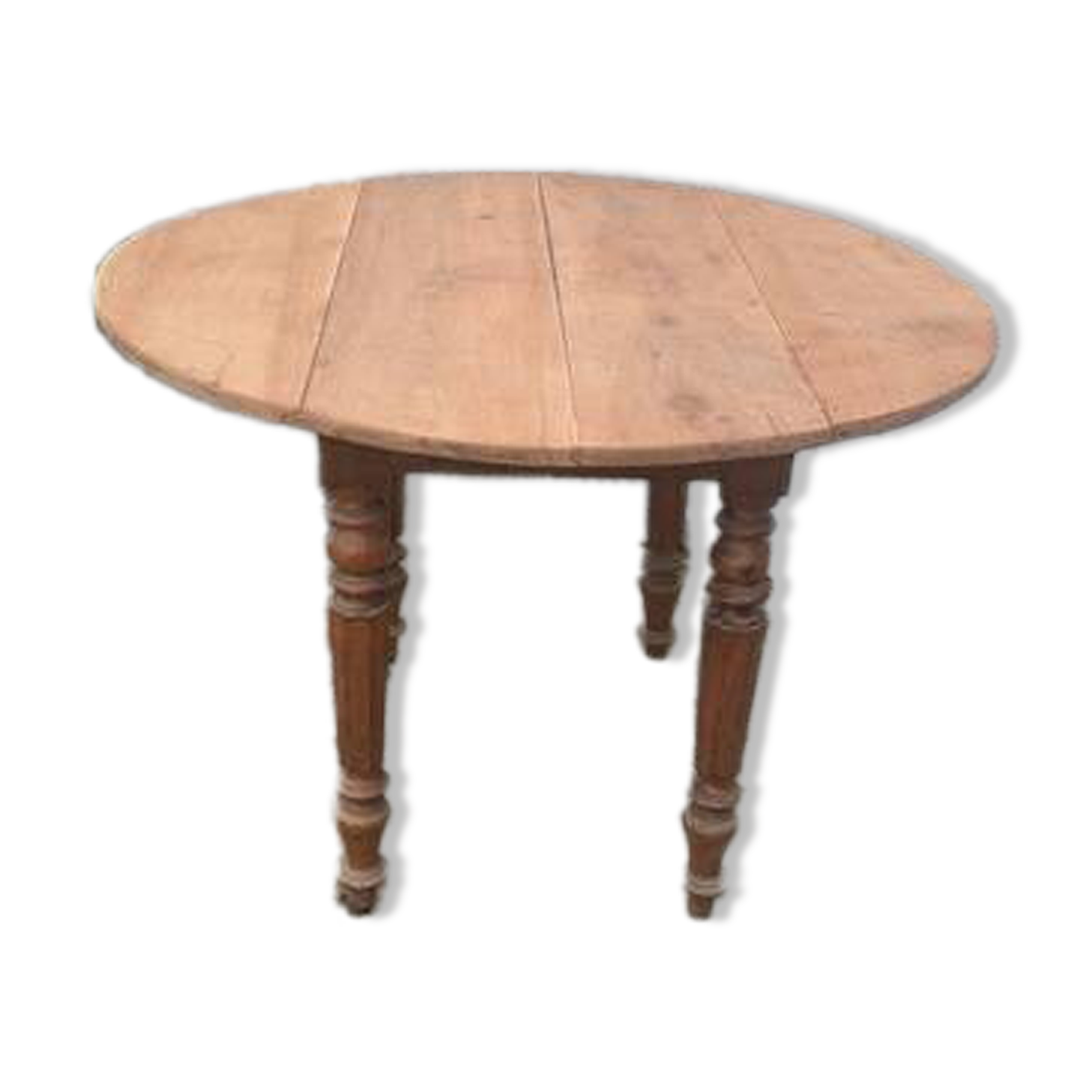 Round table with folding sides