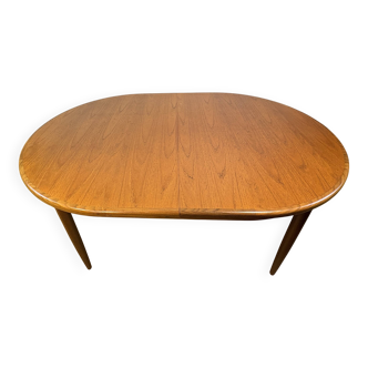 Mid-Century Retro Vintage Teak Oval Extending Dining Table by G Plan Fresco