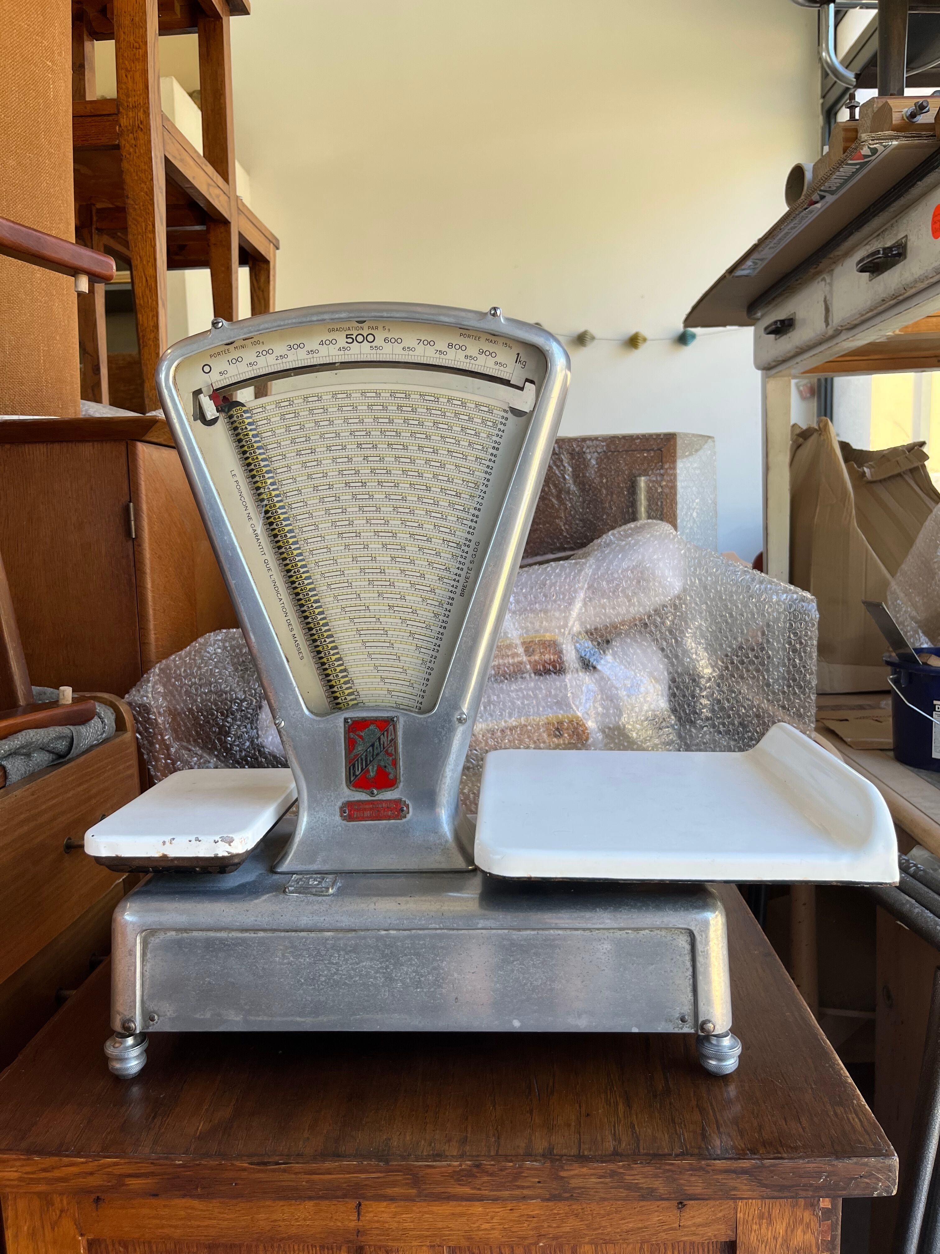 Lutrana 50s grocery scale