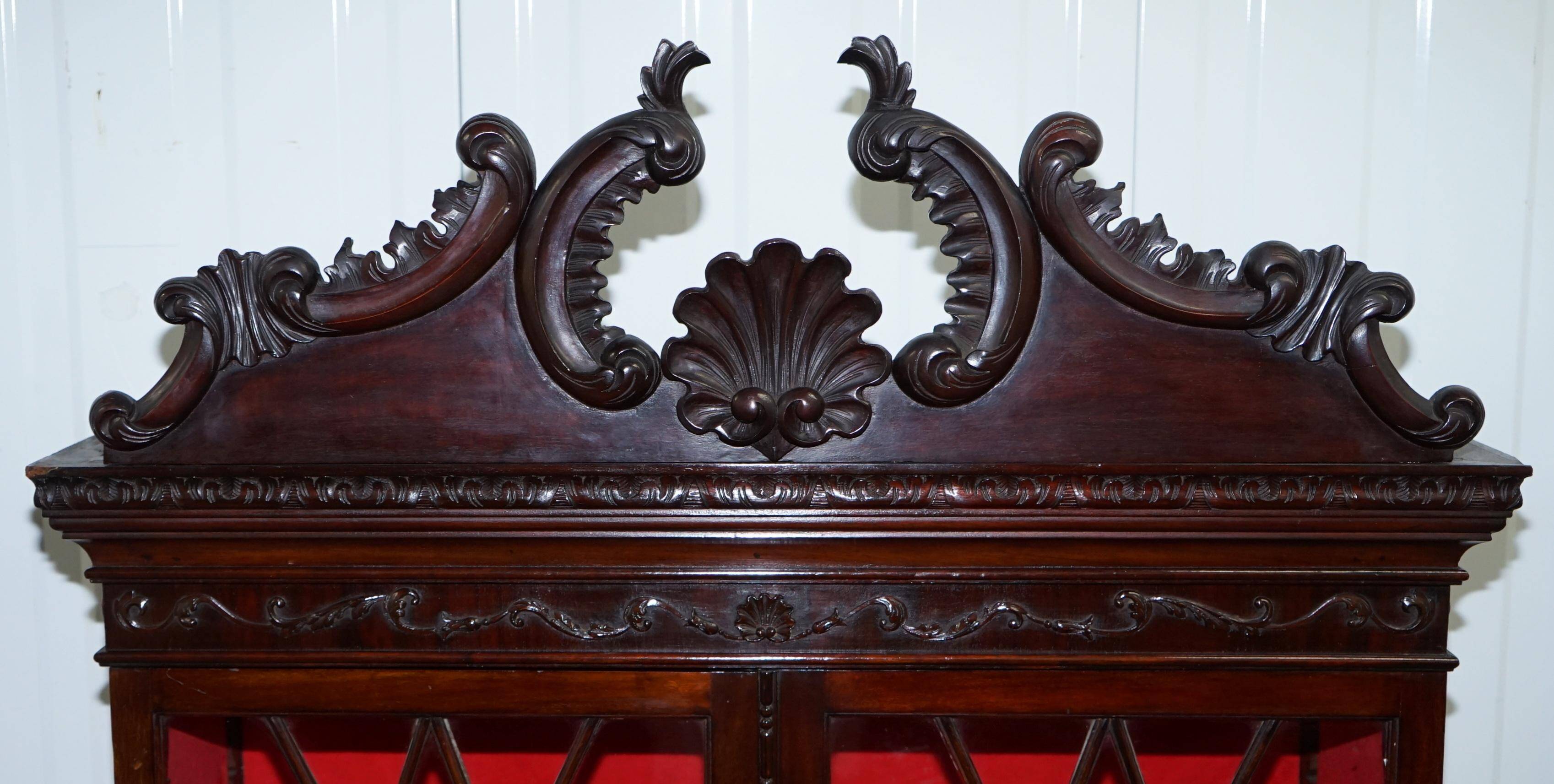 George III Library Thomas Chippendale in Hardwood on Serpentine Chest of Drawers